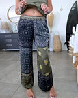 Pantalon fluide à imprimé bandana