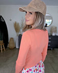 Pull corail clair à maille fine côtelée - 𝐌𝐚𝐫𝐢𝐧𝐚𝟒𝟒𝐟𝐚𝐦𝐢𝐥𝐲