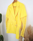 Veste soleil aux manches en dentelle