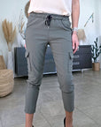 Pantalon cargo kaki - 𝐌𝐚𝐫𝐢𝐧𝐚𝟒𝟒𝐟𝐚𝐦𝐢𝐥𝐲