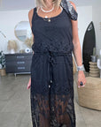 Robe noire ajourée