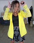 Veste soleil aux manches en dentelle
