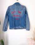 Veste en jean à inscriptions - 𝐌𝐚𝐫𝐢𝐧𝐚𝟒𝟒𝐟𝐚𝐦𝐢𝐥𝐲