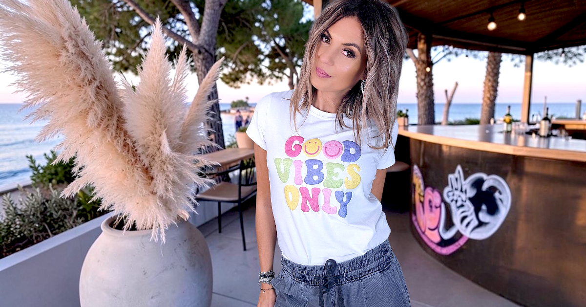 •Débardeurs - Tee-Shirts