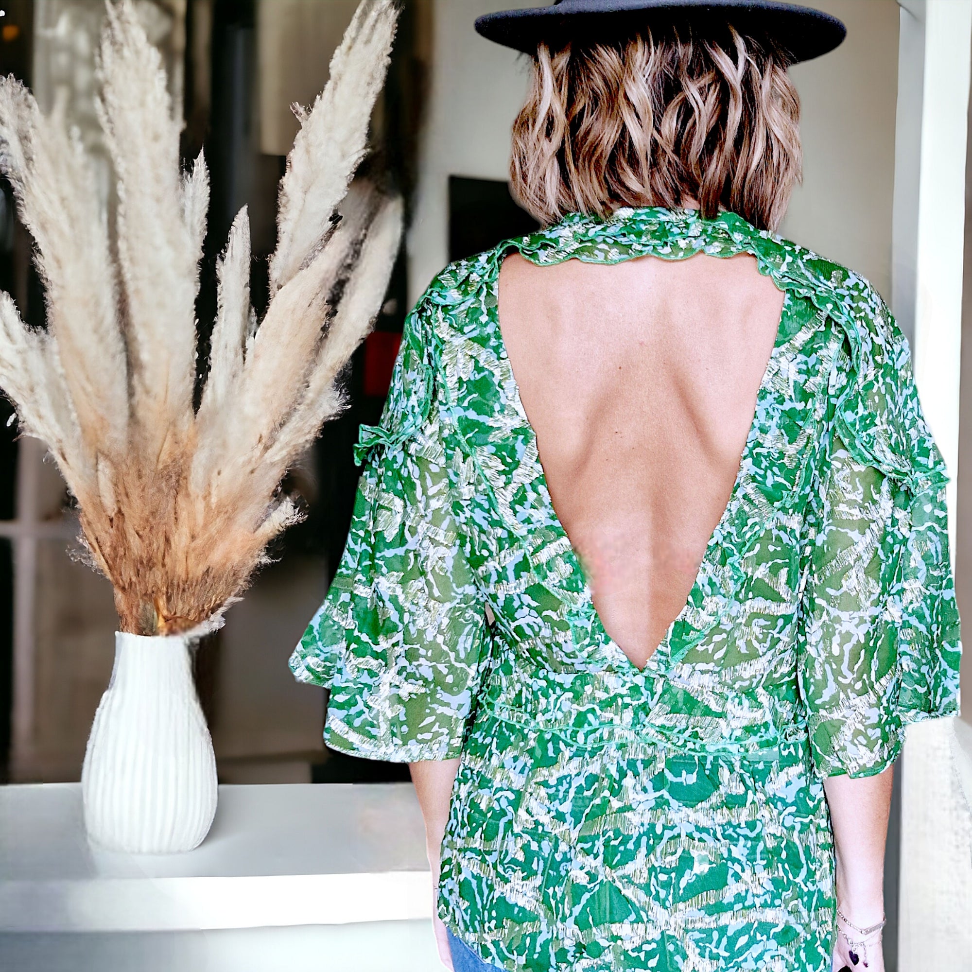Blouse soie dos nu BERENICE - 𝐌𝐚𝐫𝐢𝐧𝐚𝟒𝟒𝐟𝐚𝐦𝐢𝐥𝐲