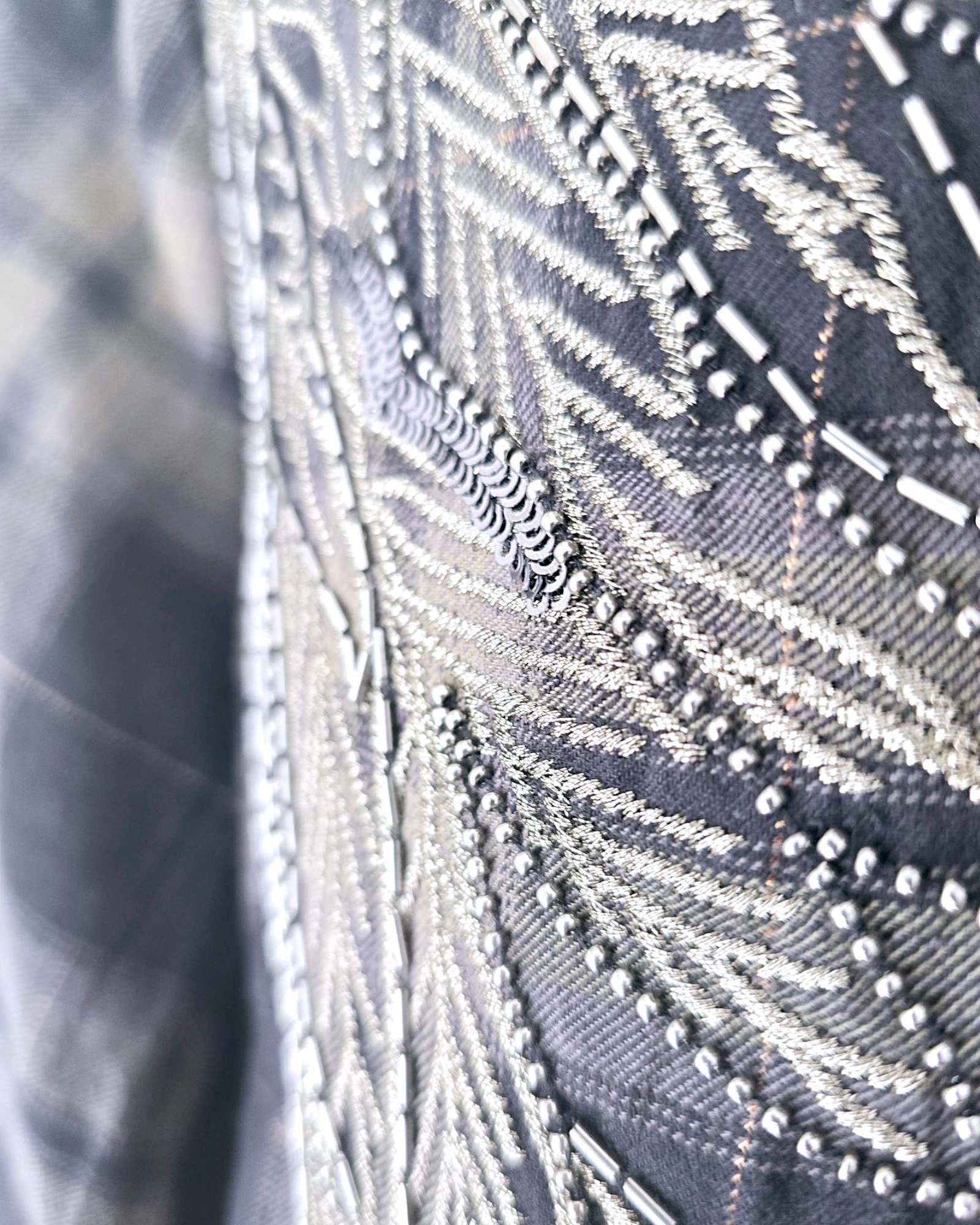 Chemise perles bijoux