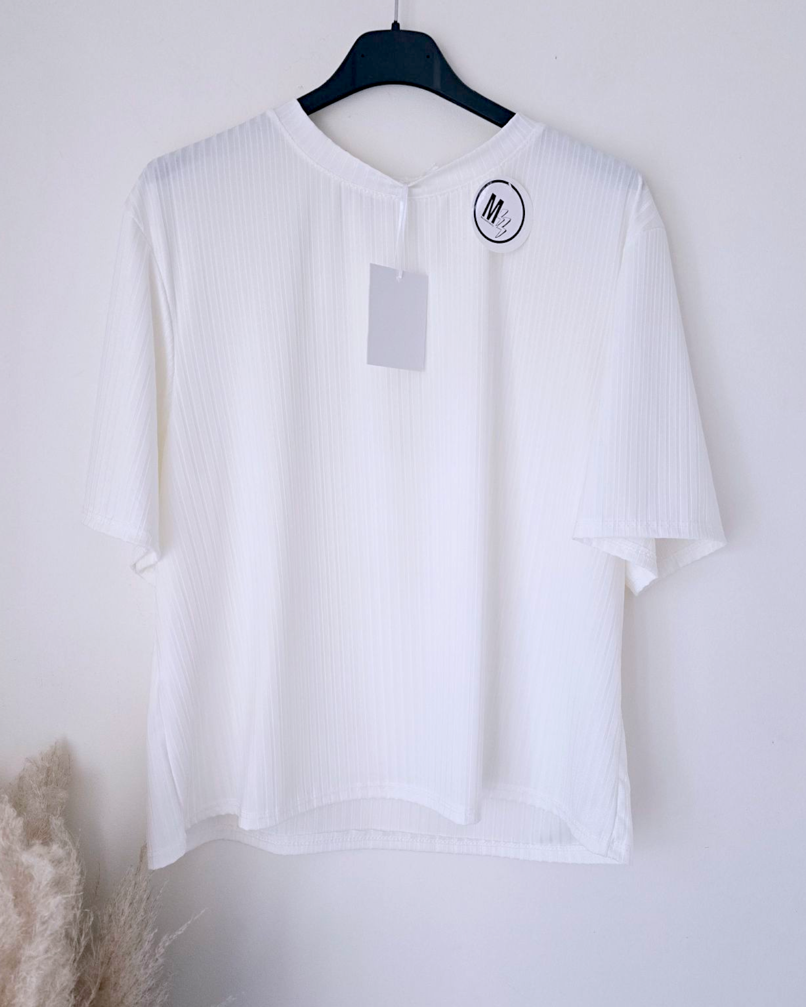 Ensemble White