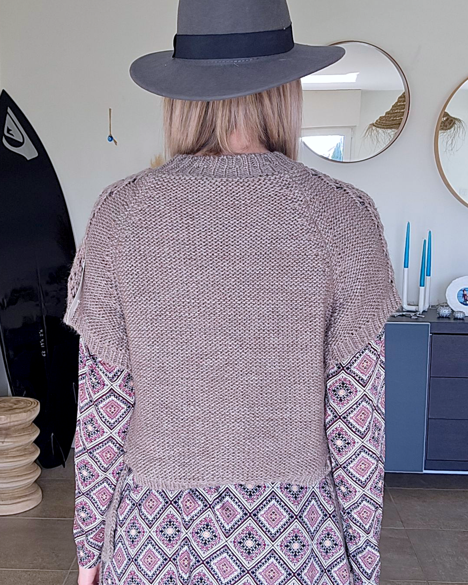 Pull cape