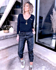 Pull black militaire
