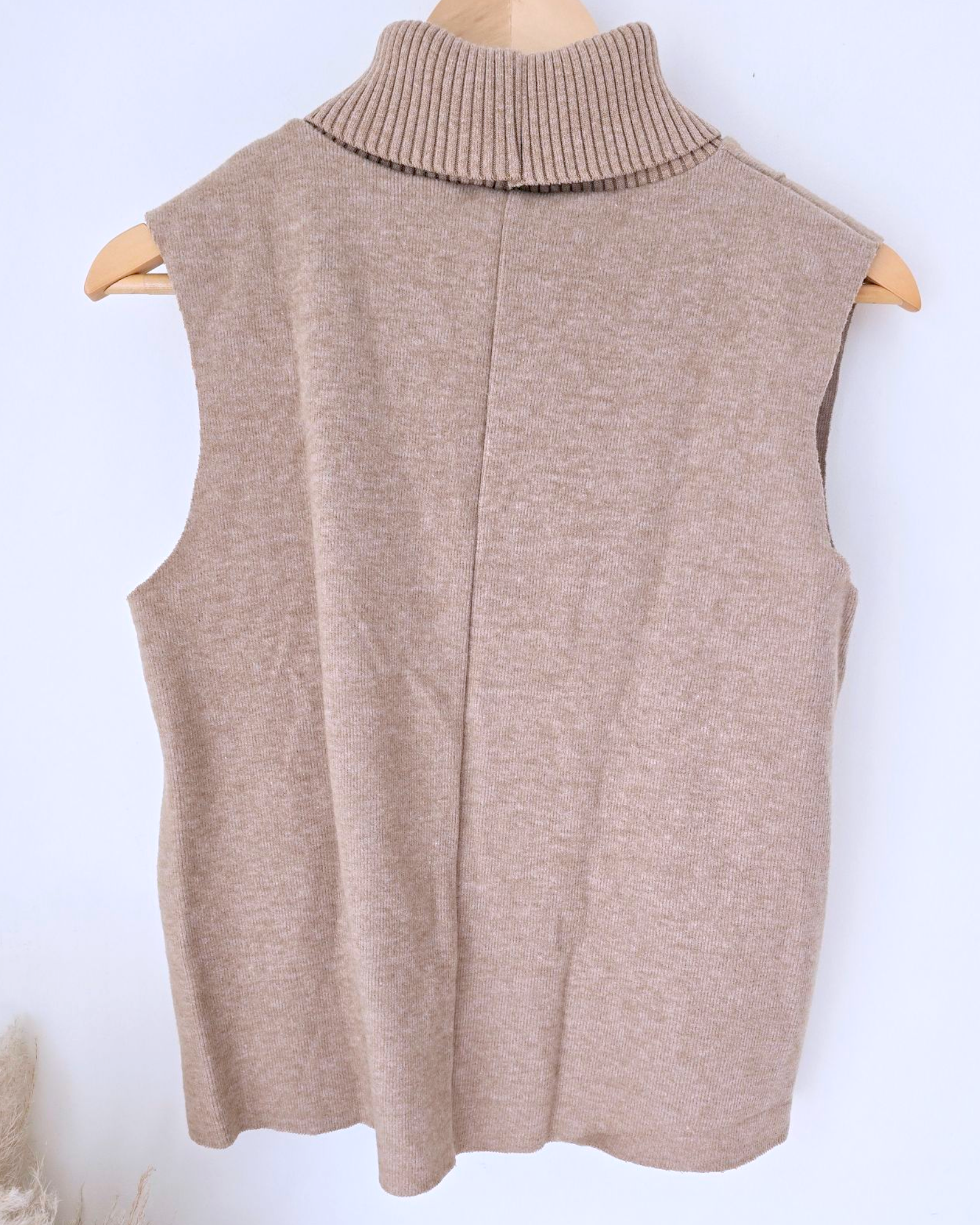 Pull sans manche