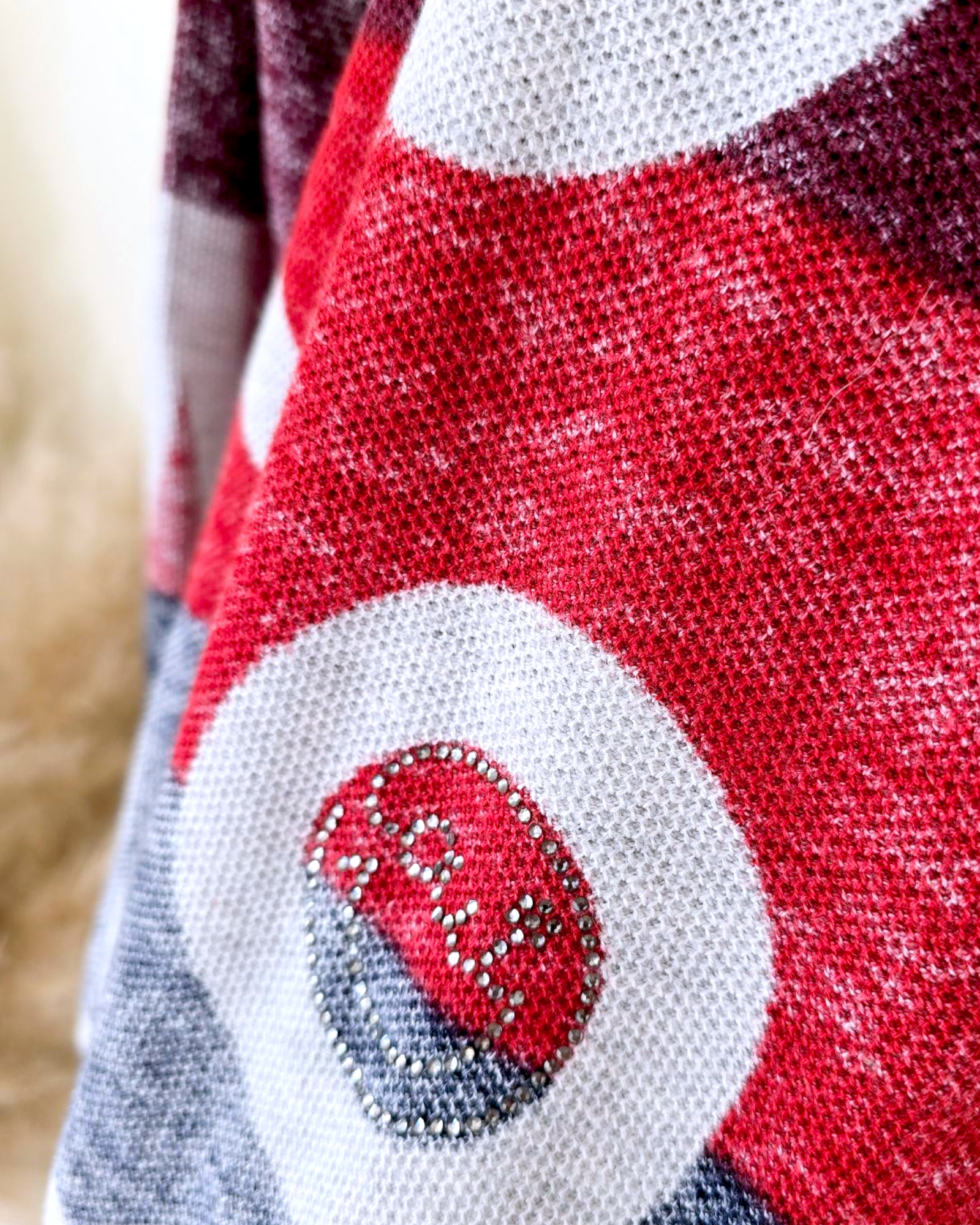 Cardigan + écharpe tags