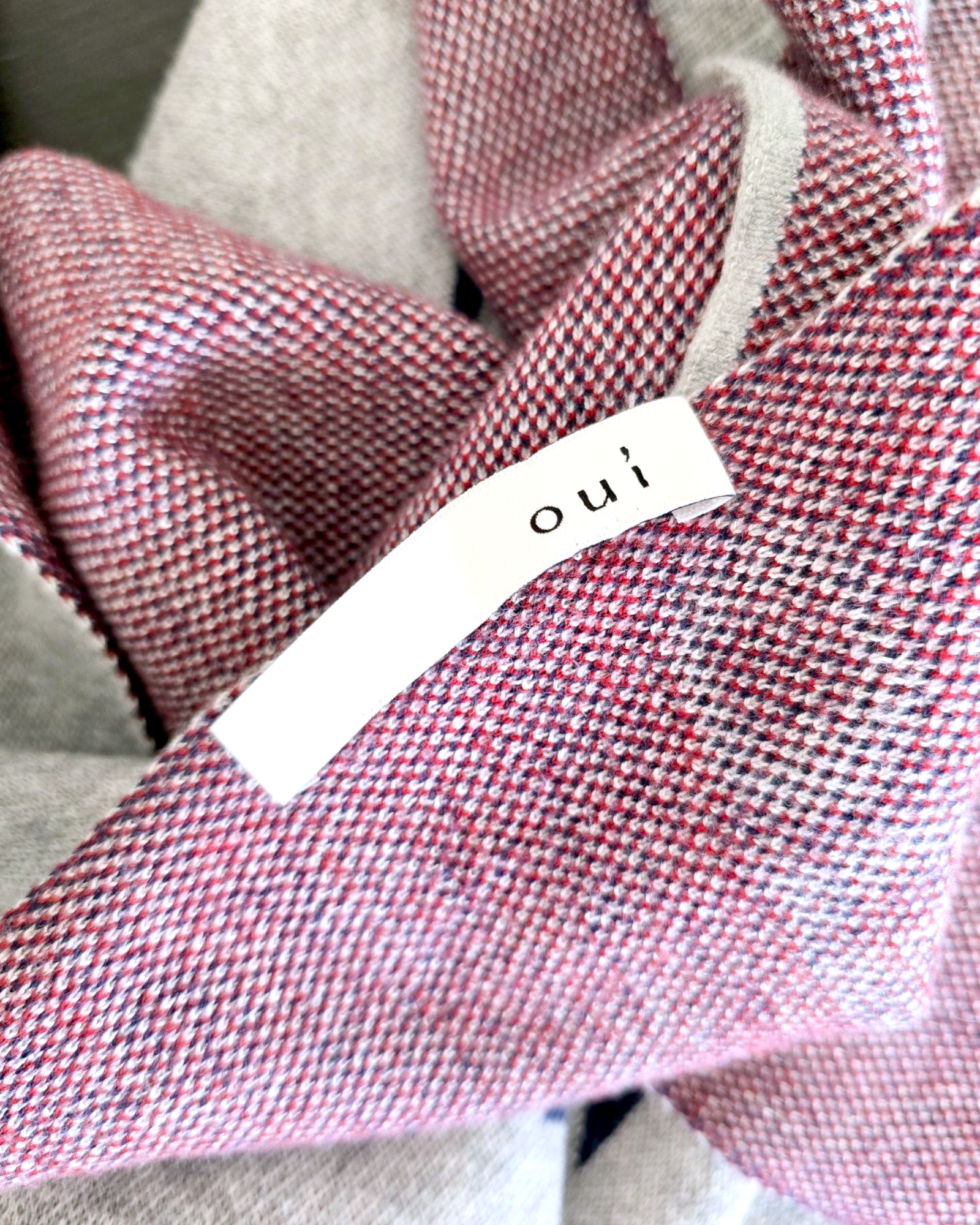 Cardigan + écharpe tags