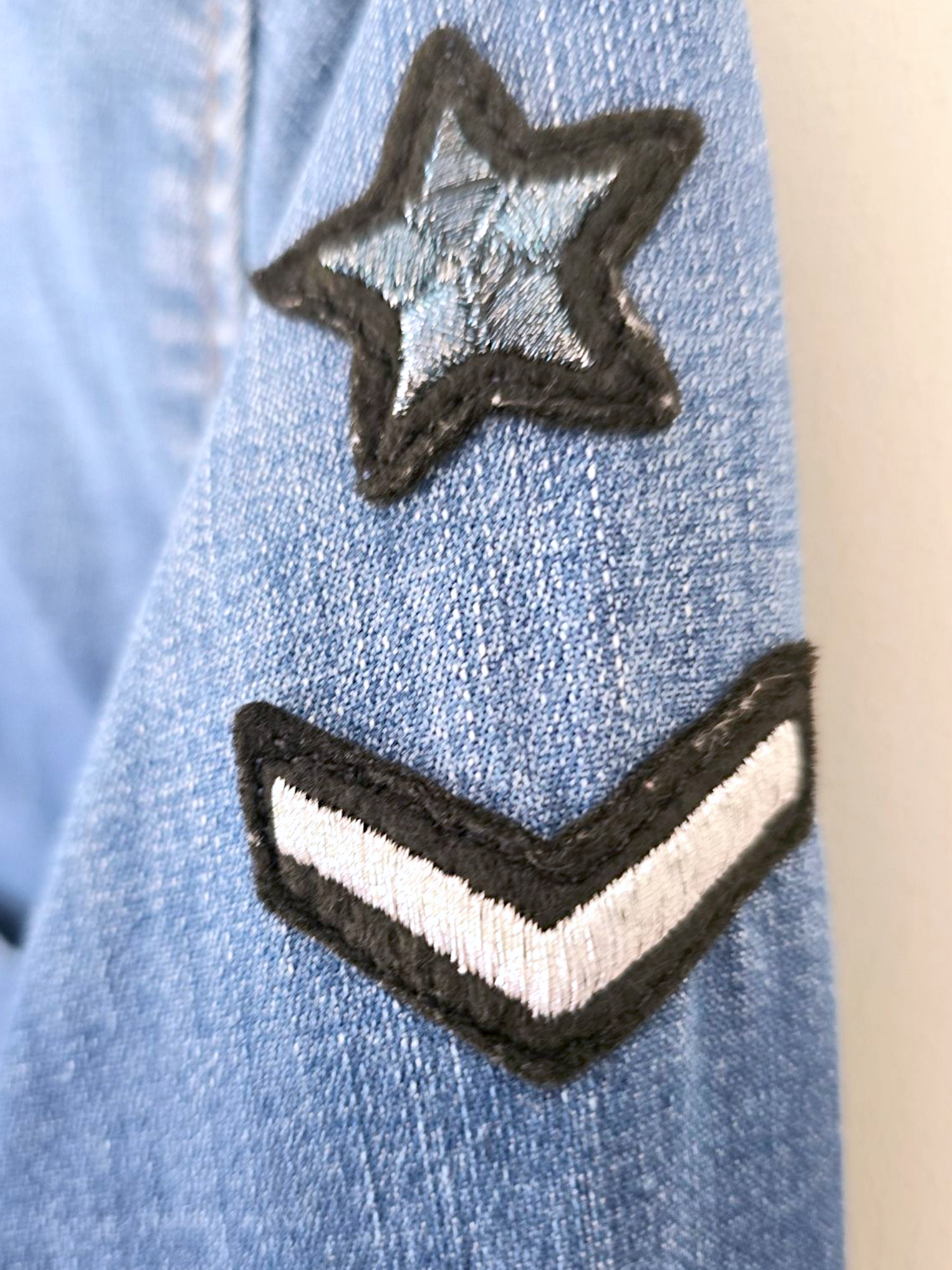Chemise denim écussons