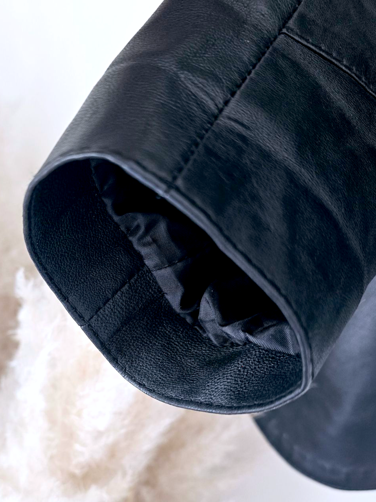 Veste cuir + T-shirt