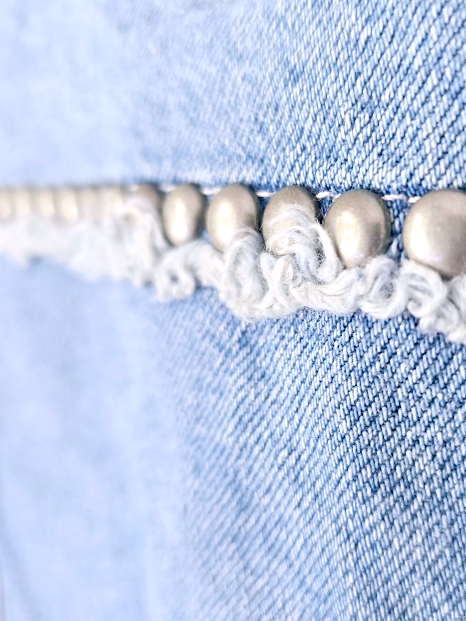 Veste denim cloutés