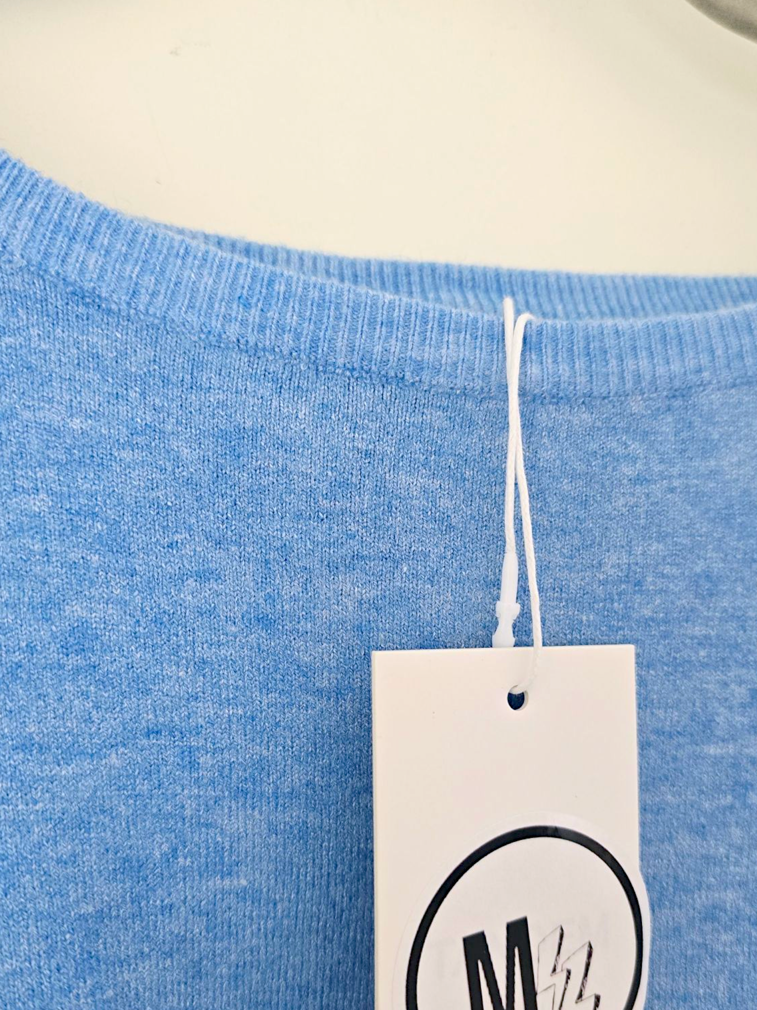 Pull blue