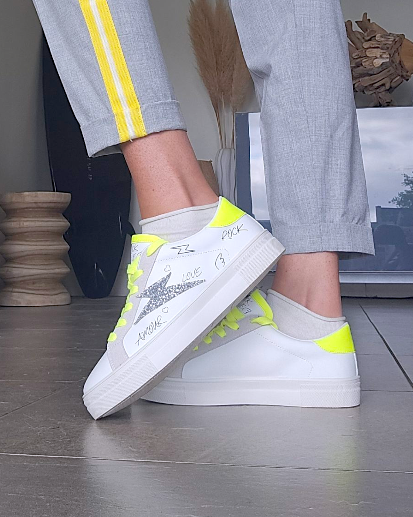 🔥Baskets éclair fluo