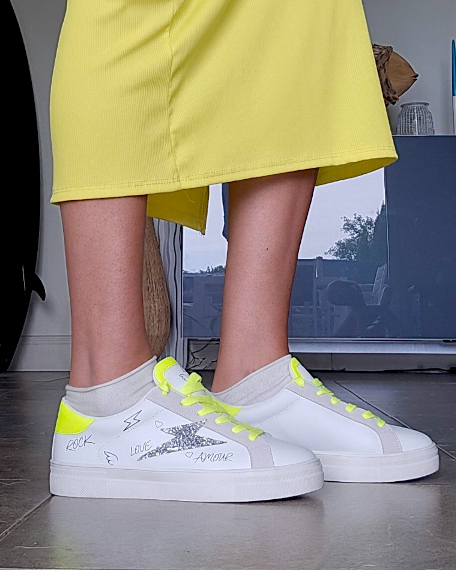 🔥Baskets éclair fluo