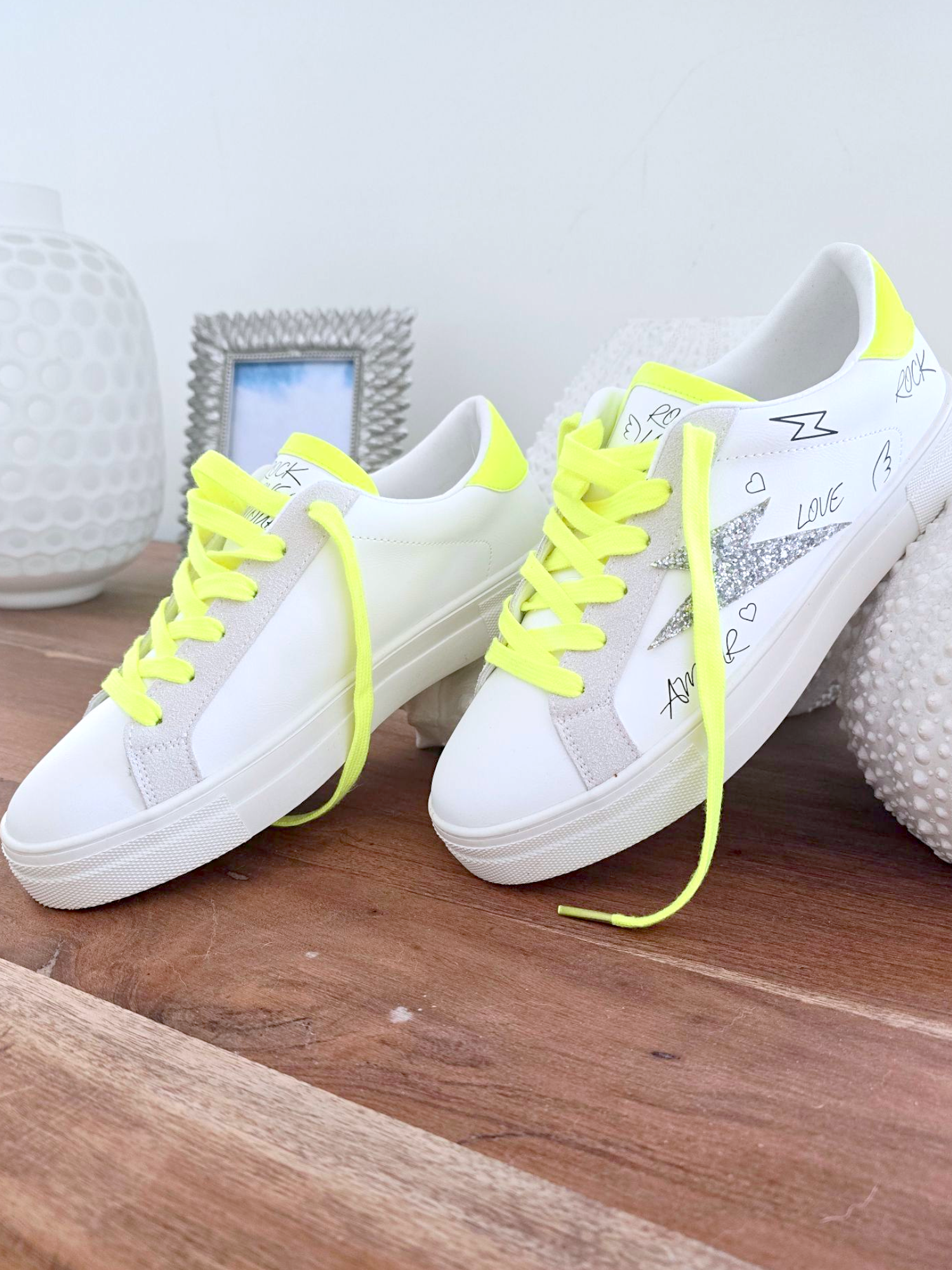 🔥Baskets éclair fluo