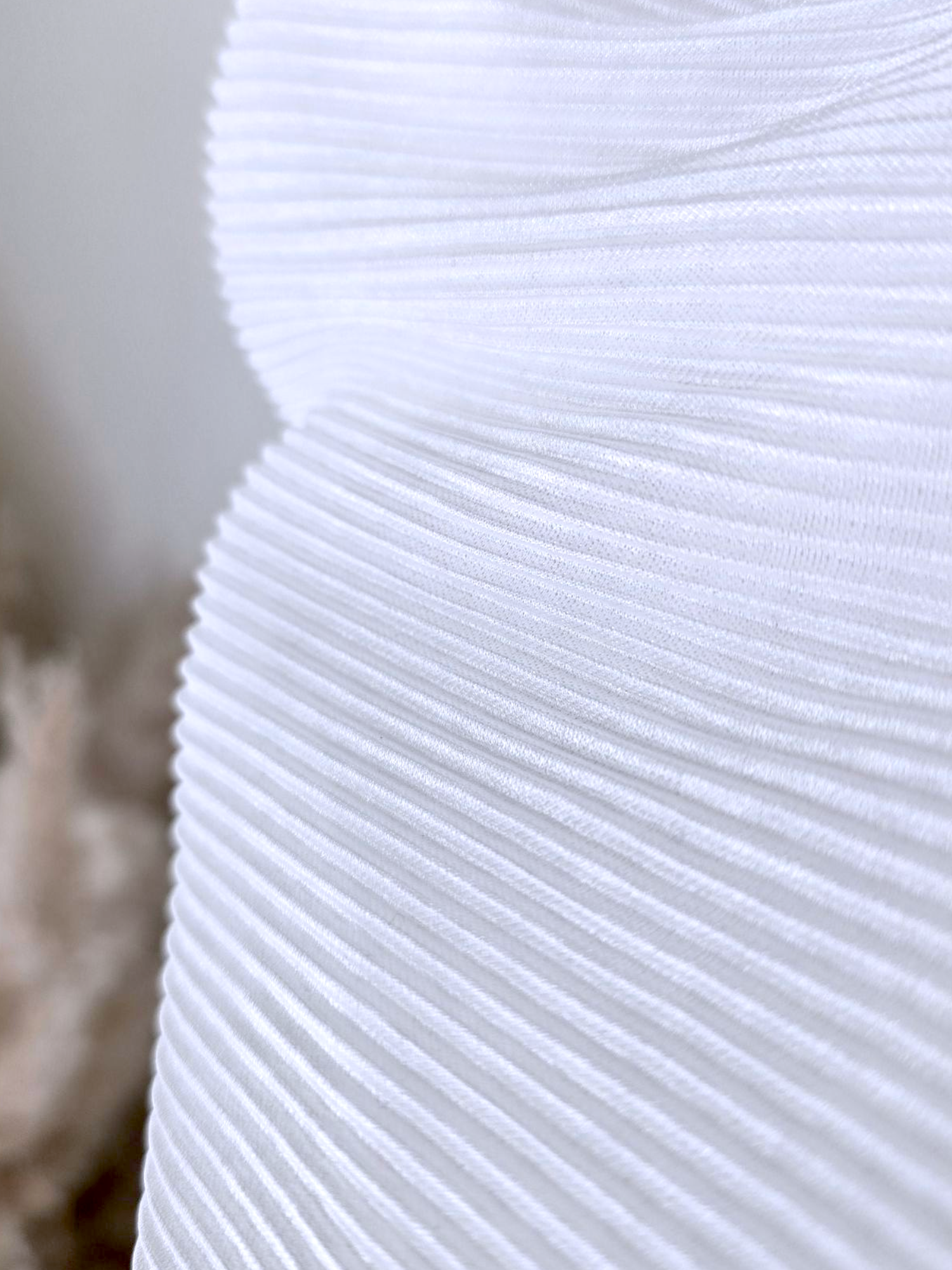 Robe irisée blanche