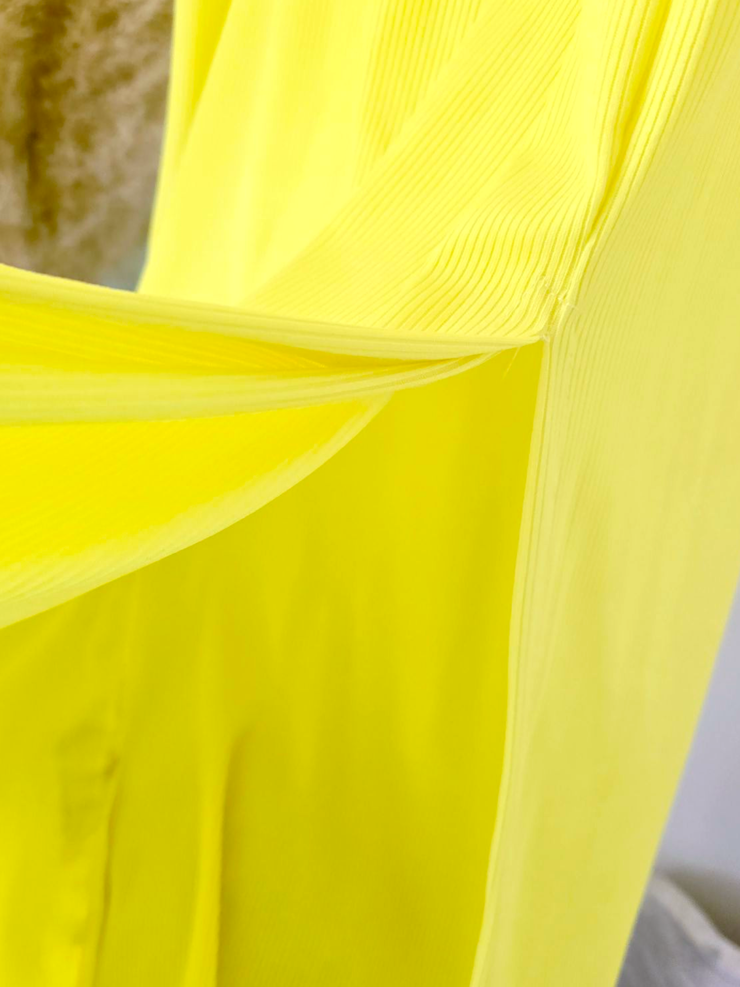 Robe Yellow