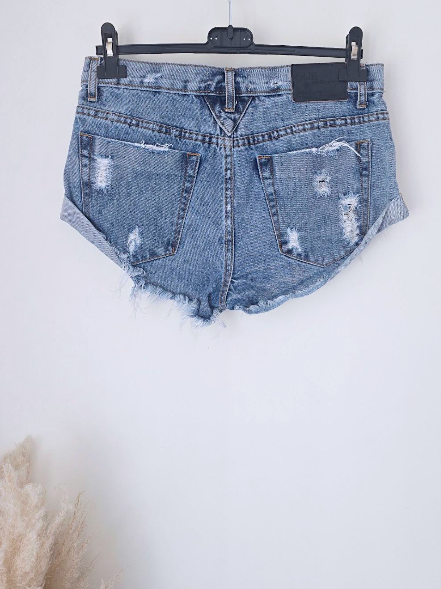 Short destroy en denim