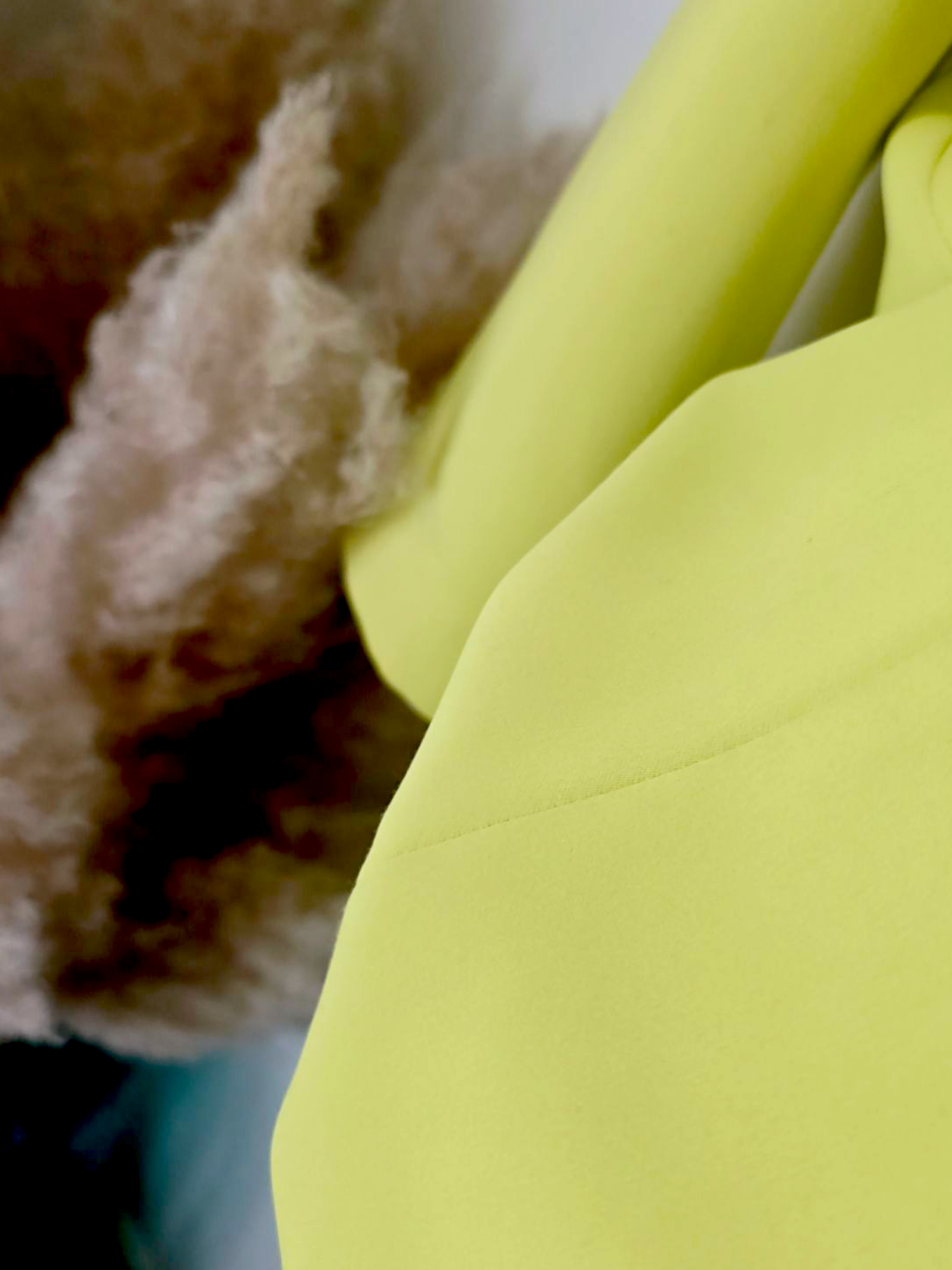 Ensemble short yellow