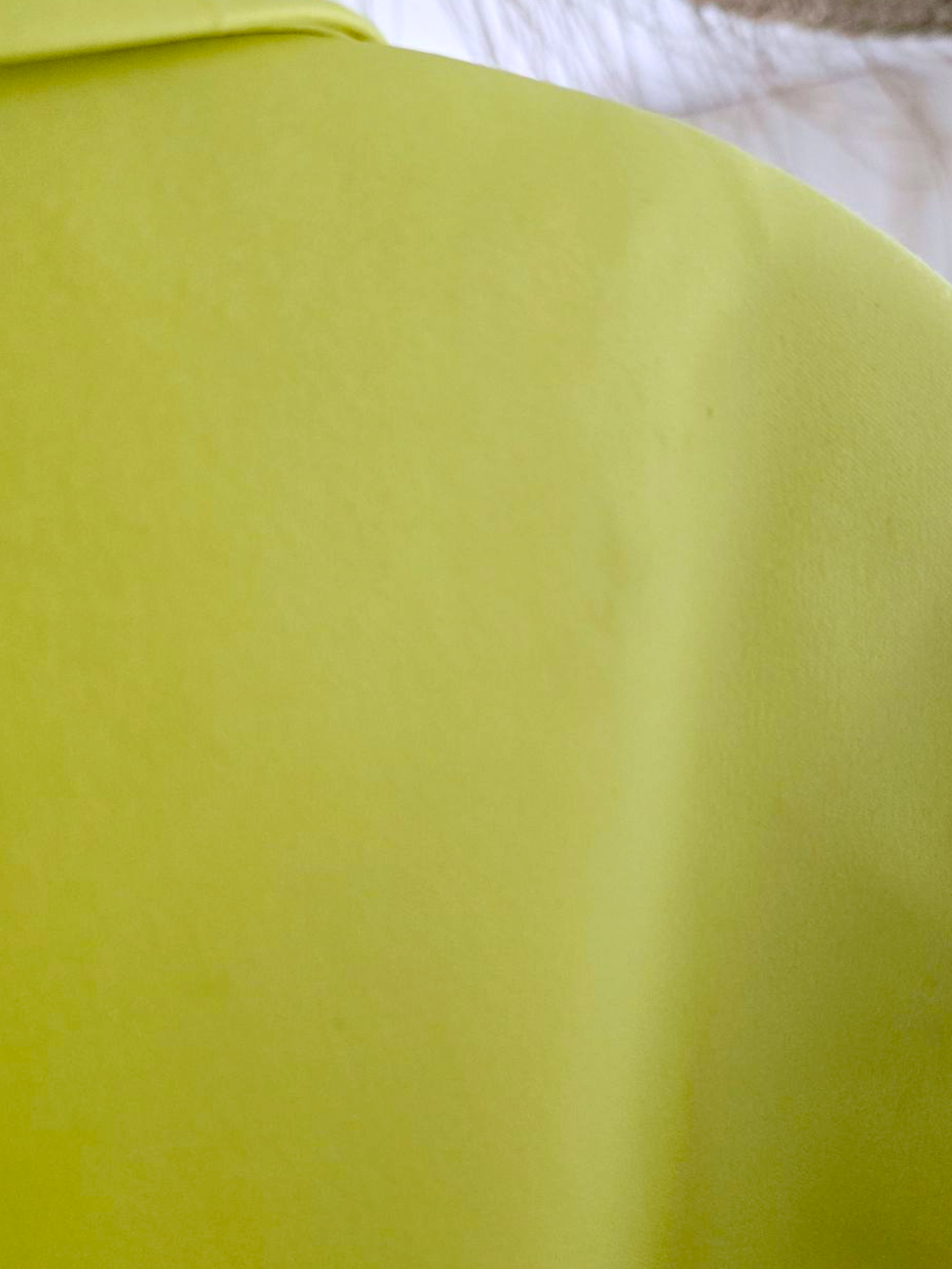 Ensemble short yellow