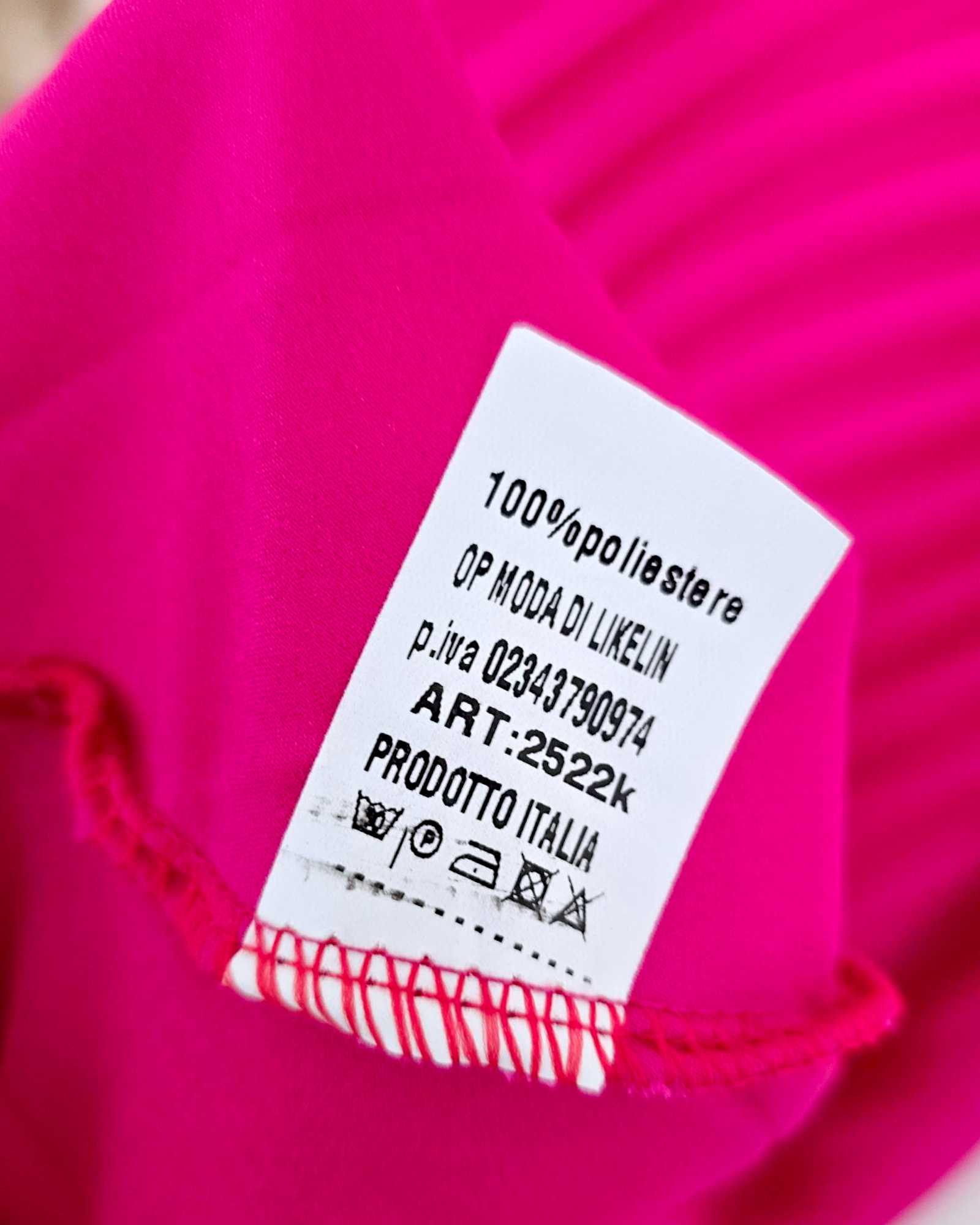 Robe asymétrique fuchsia
