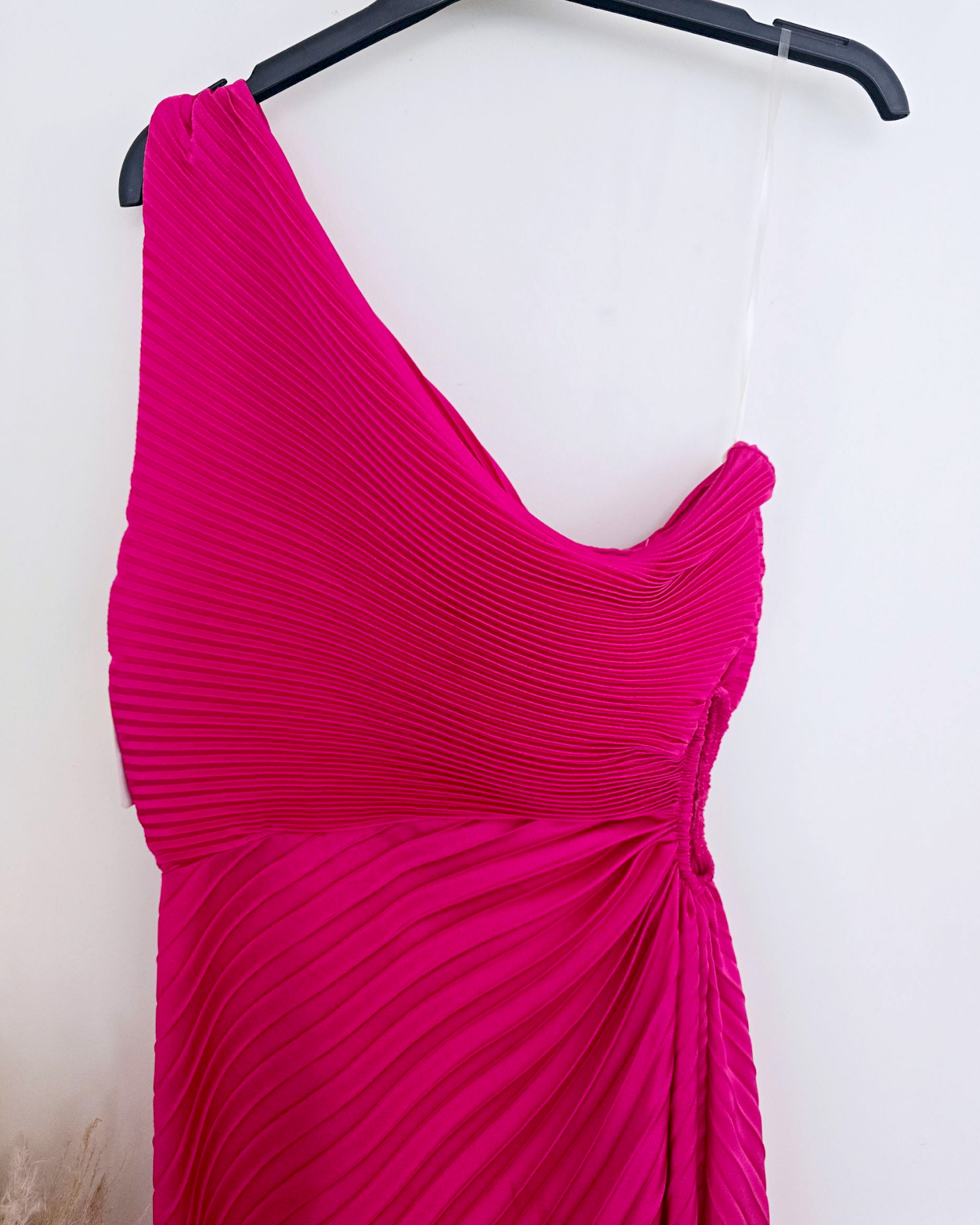 Robe asymétrique fuchsia