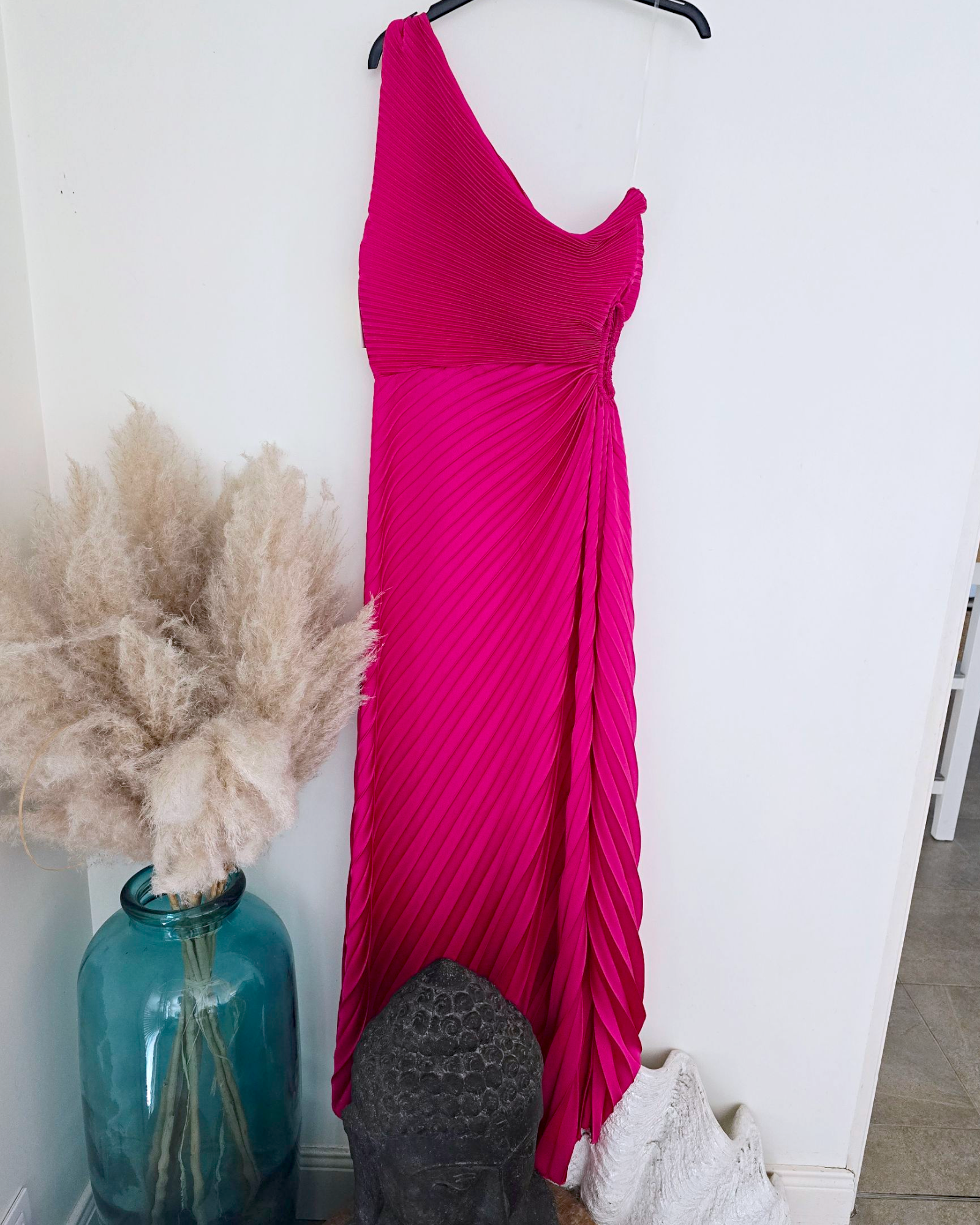 Robe asymétrique fuchsia