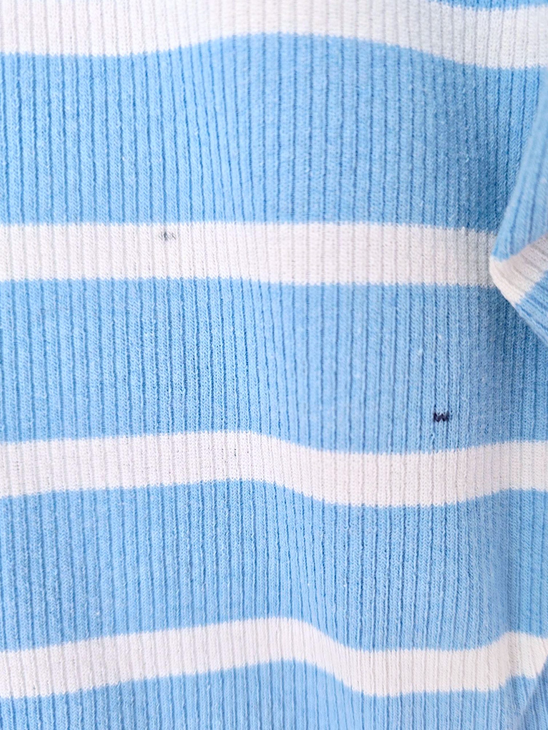 Robe bleue à  rayures