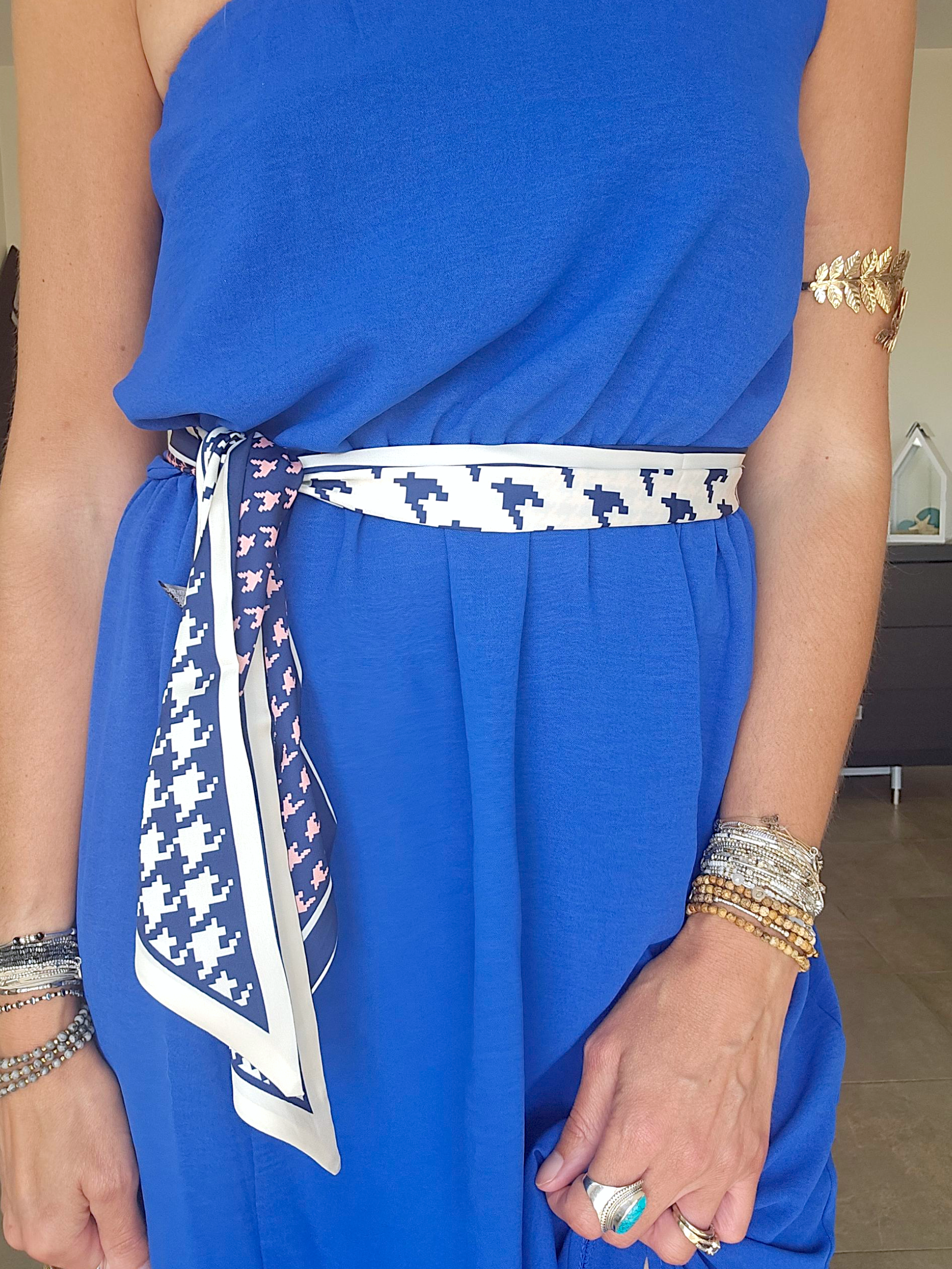 Robe bleu roi &amp; son ruban
