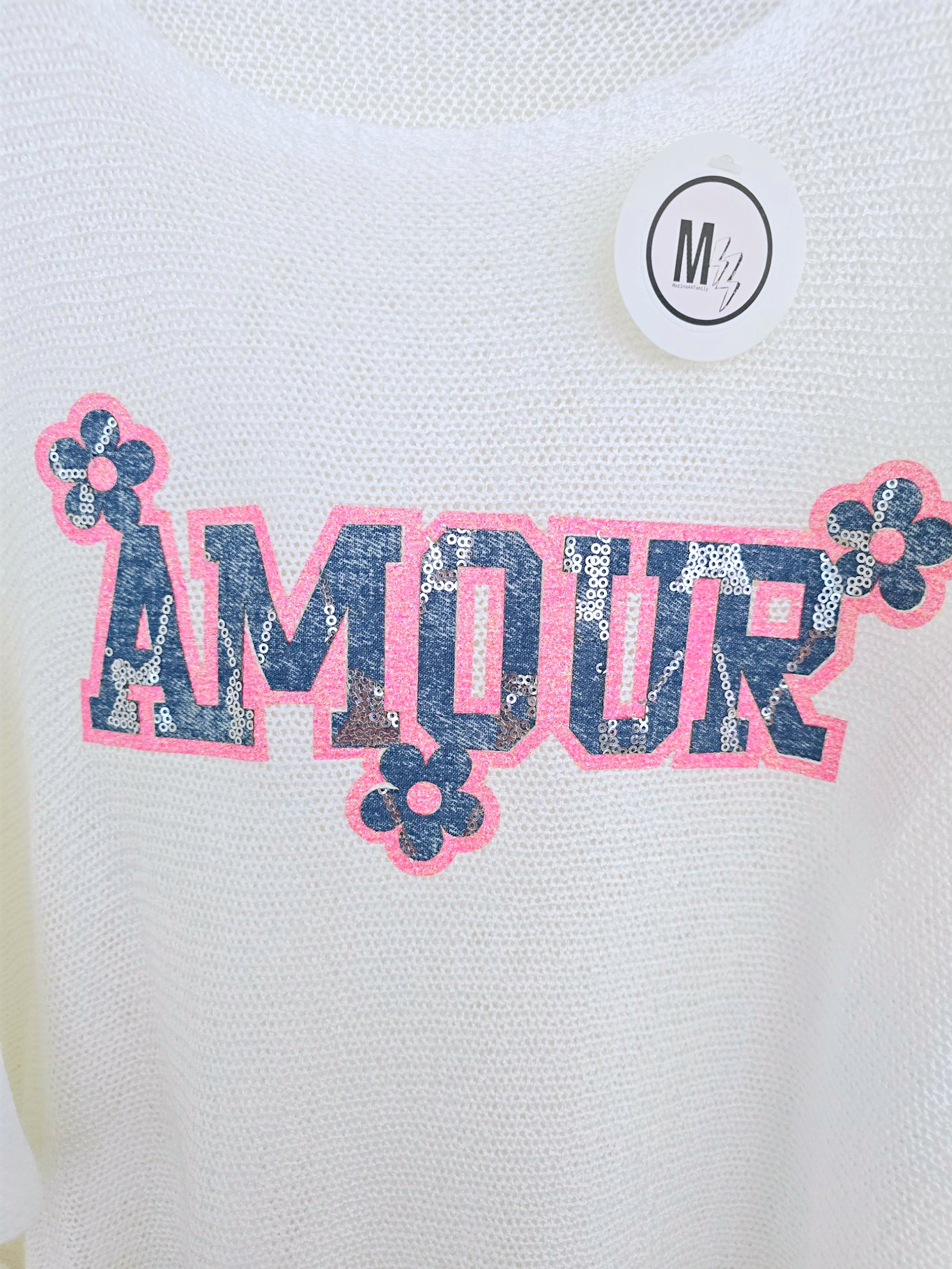 Pull ajouré amour