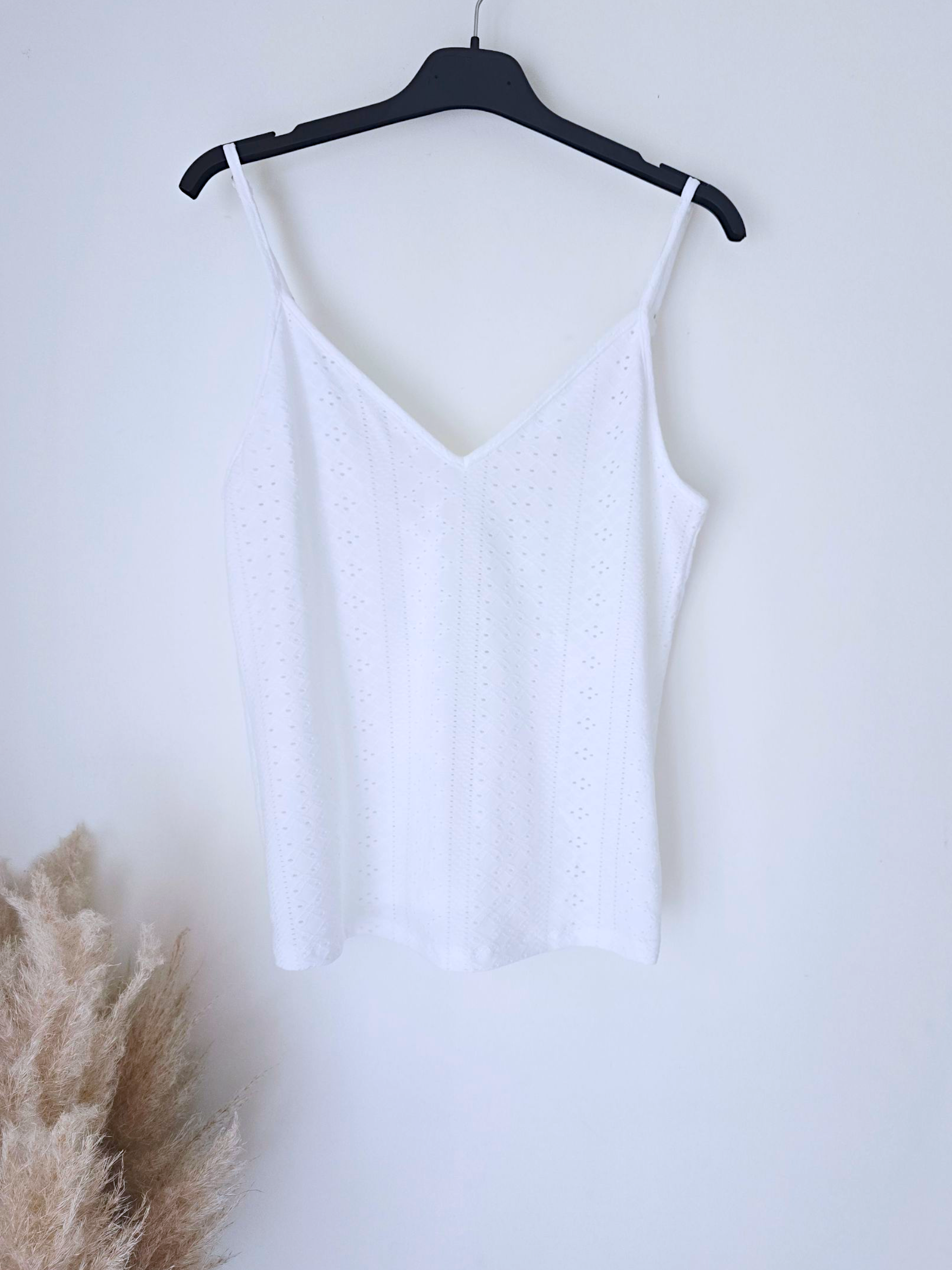 Débardeur broderie anglaise