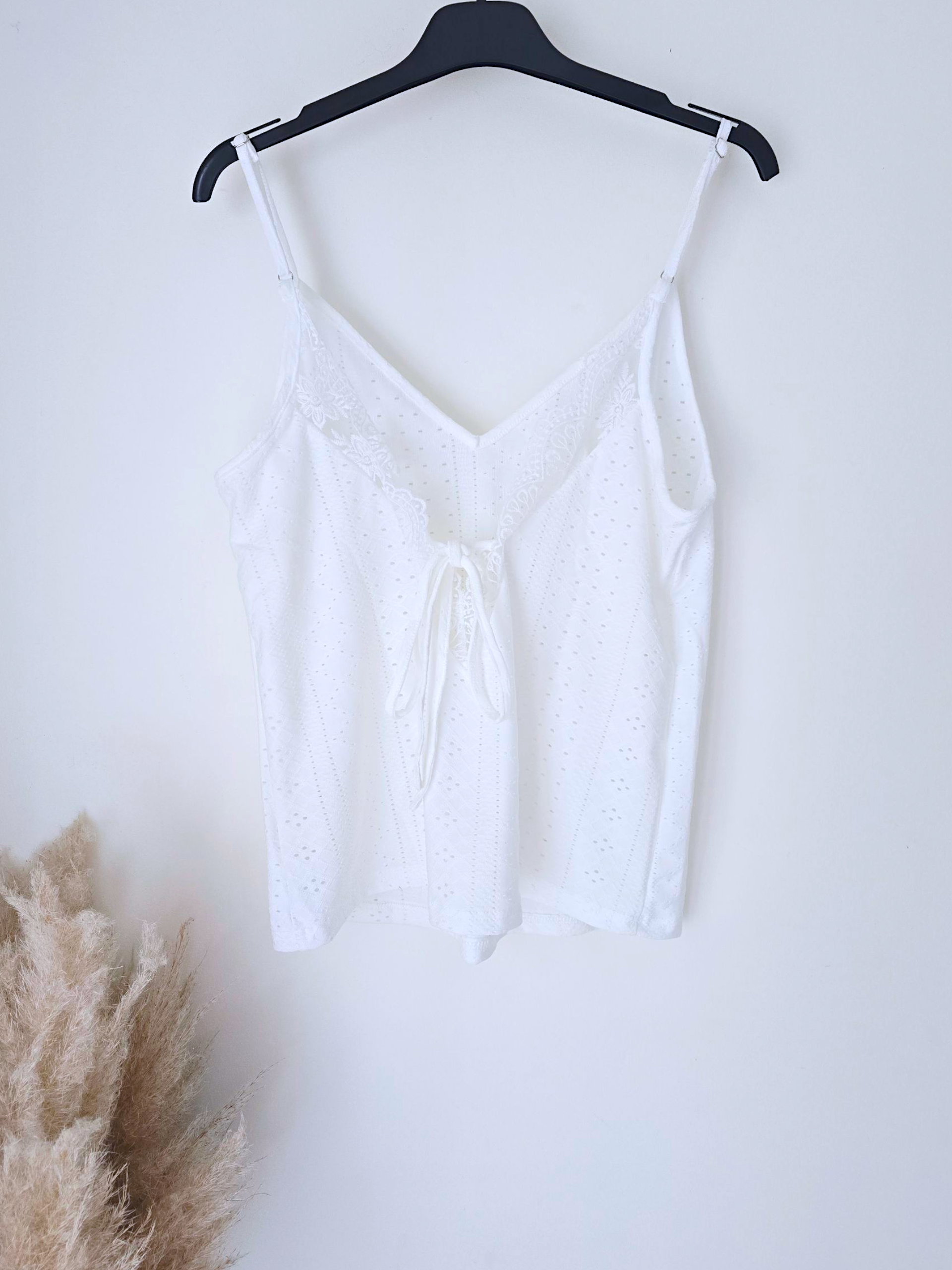 Débardeur broderie anglaise