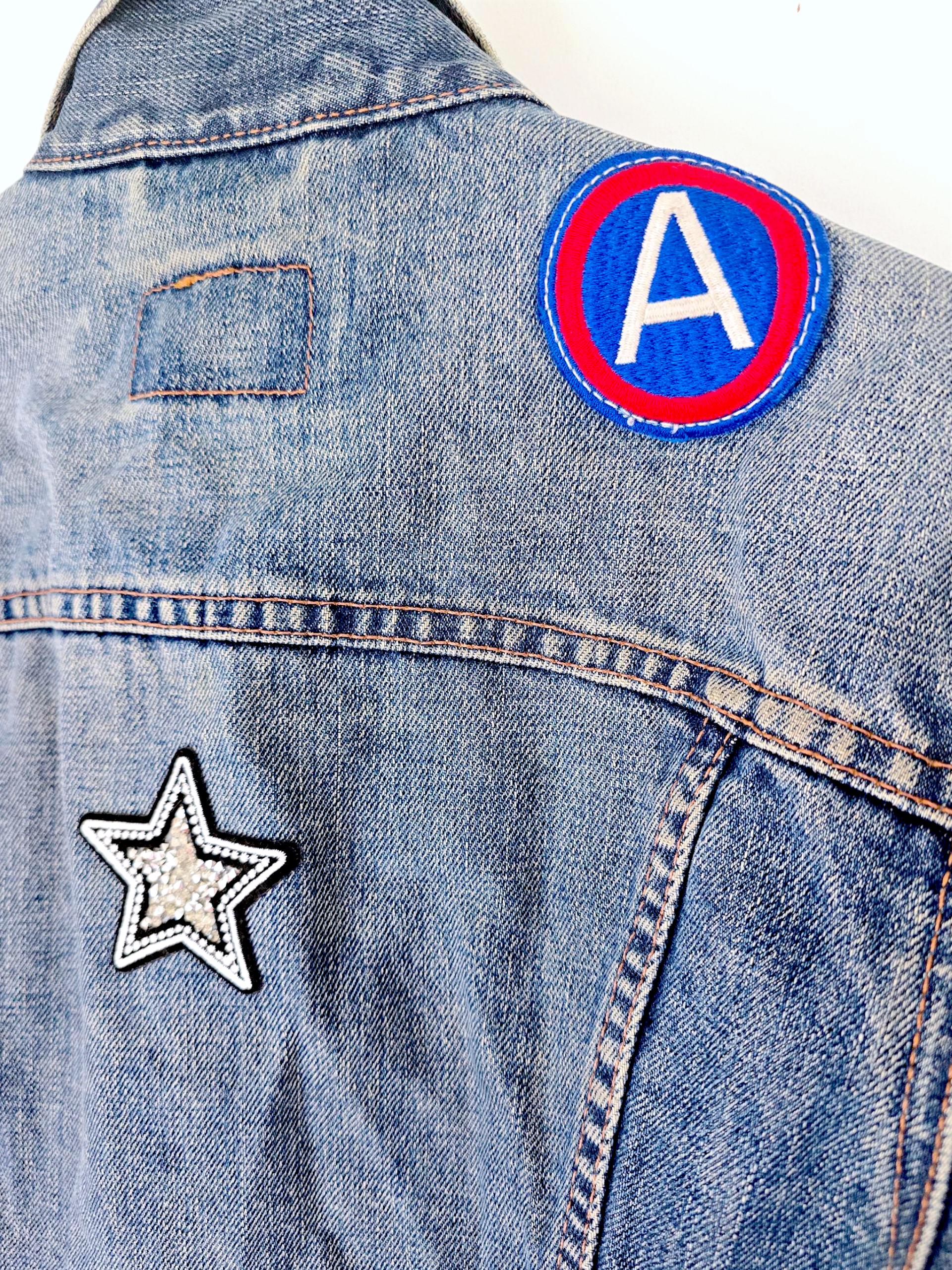 Veste denim écussons