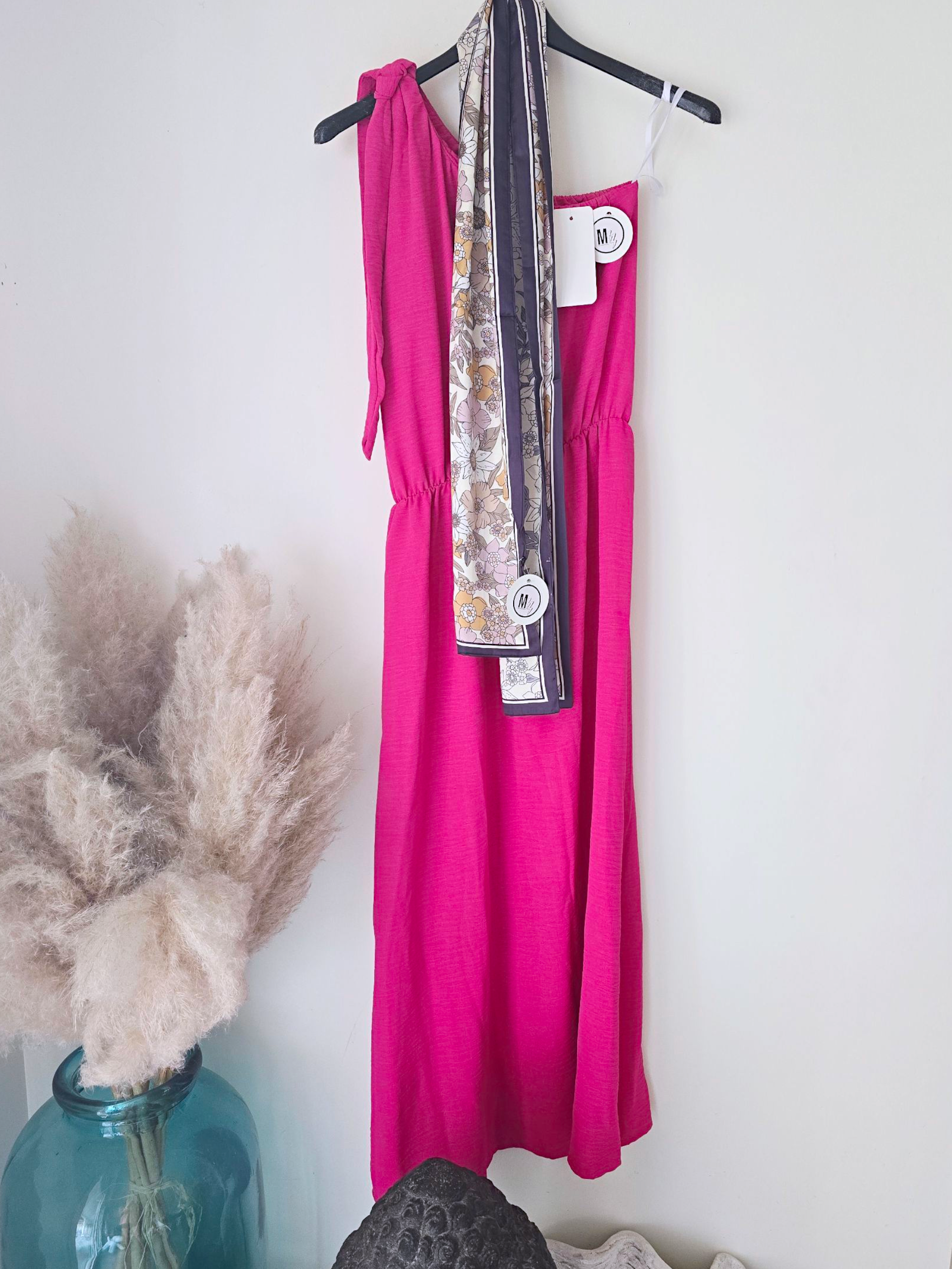 Robe fuchsia &amp; son ruban