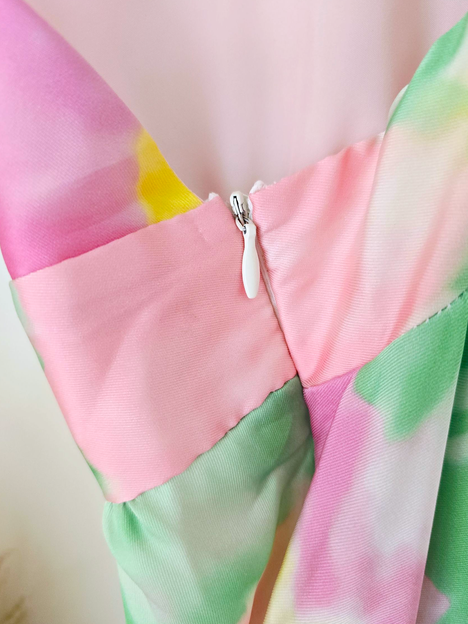 Robe tie and dye