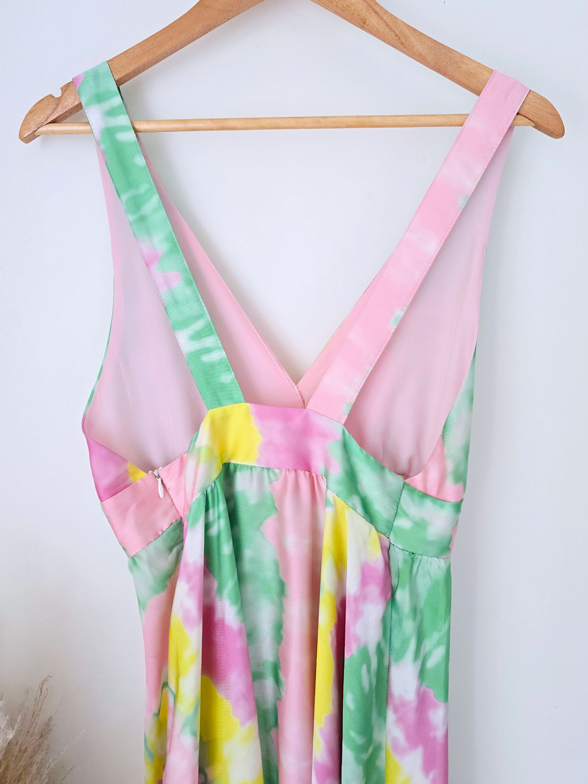 Robe tie and dye