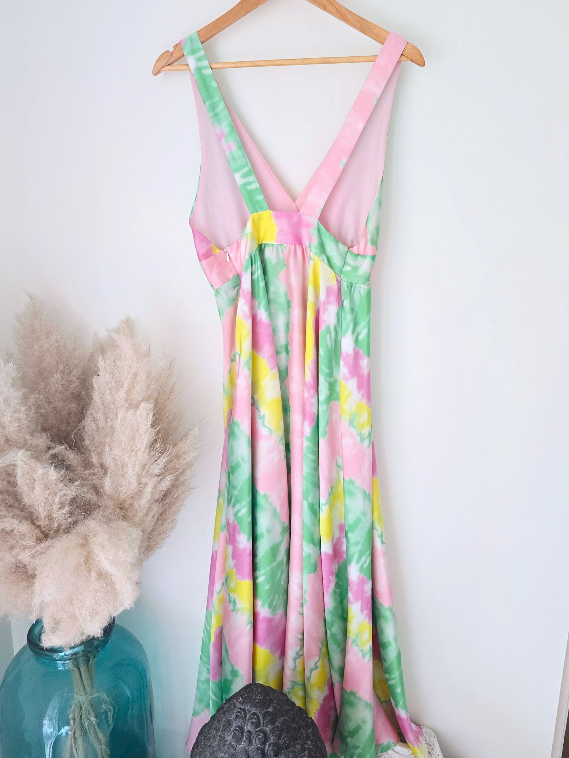 Robe tie and dye