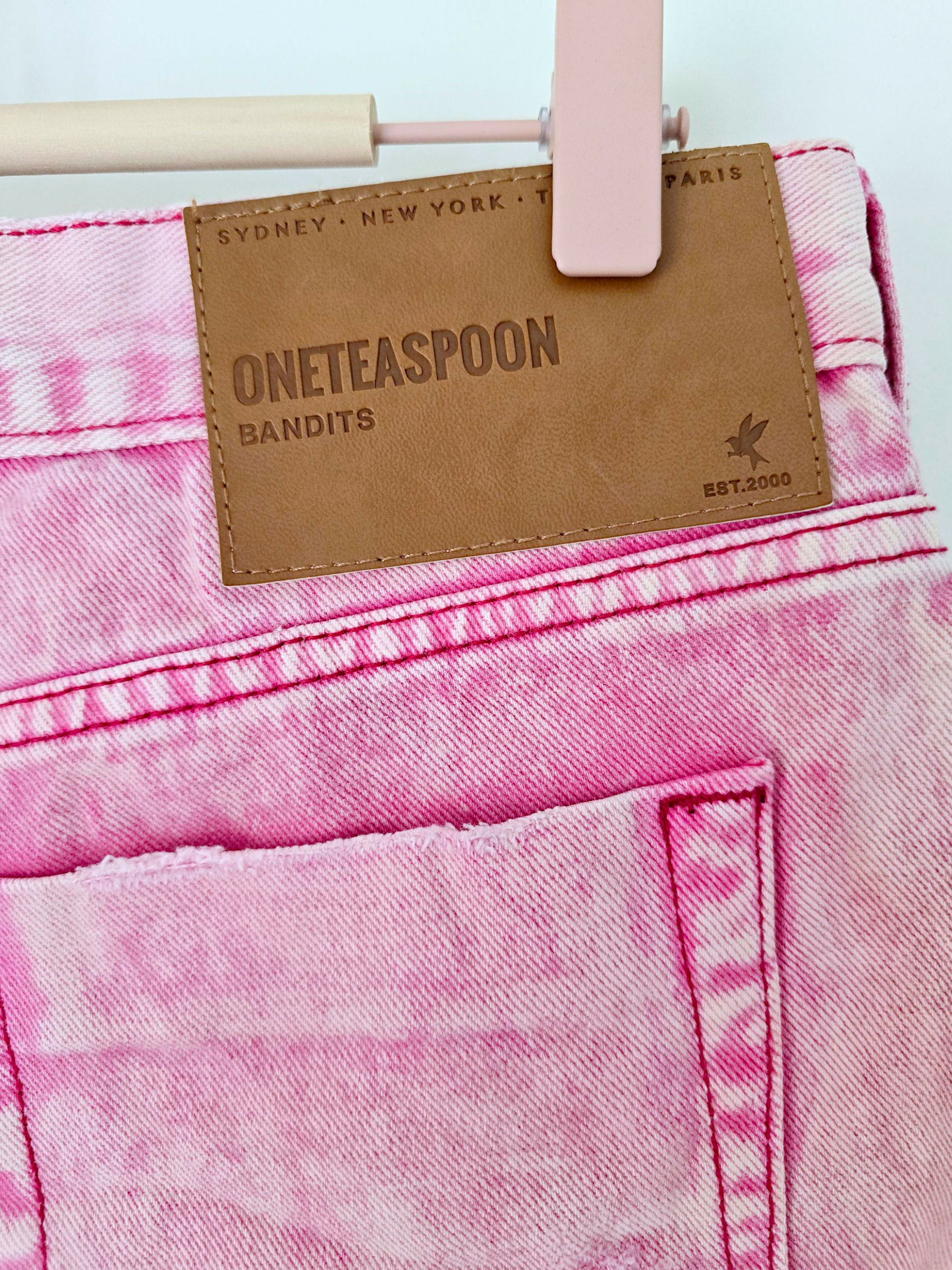 Short en denim rose