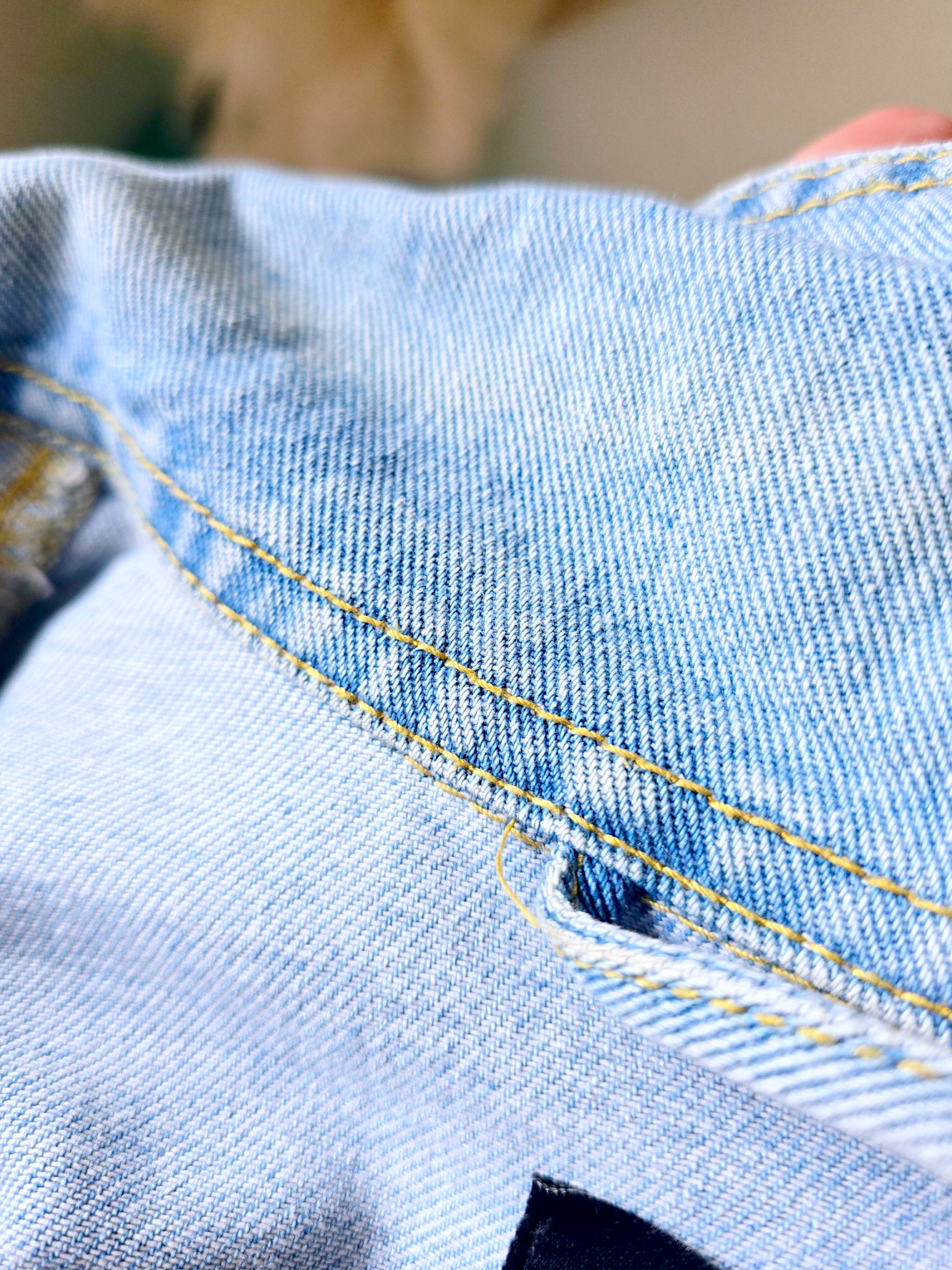 Veste en jean brodée