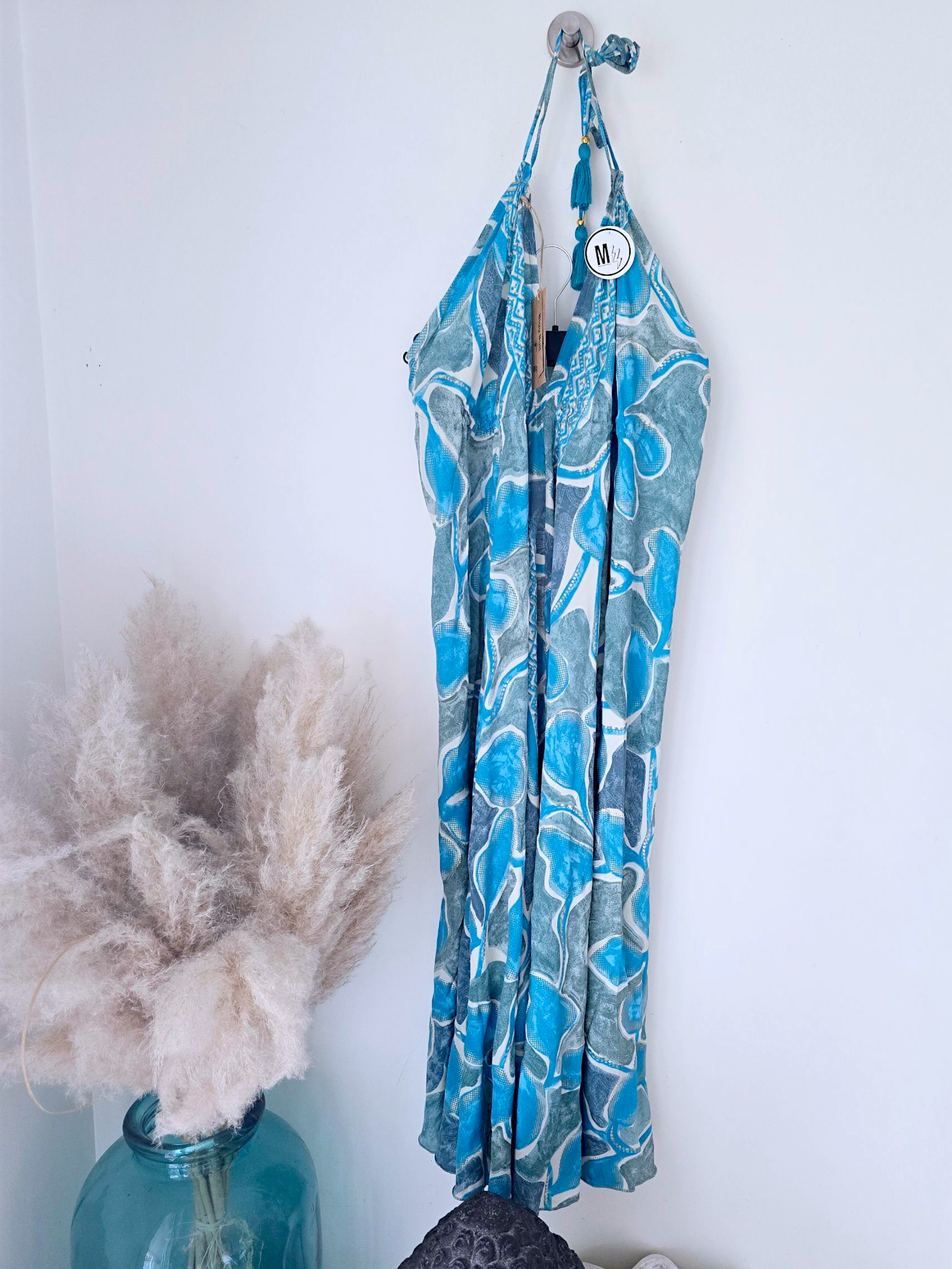 Robe bleue dos nu en soie