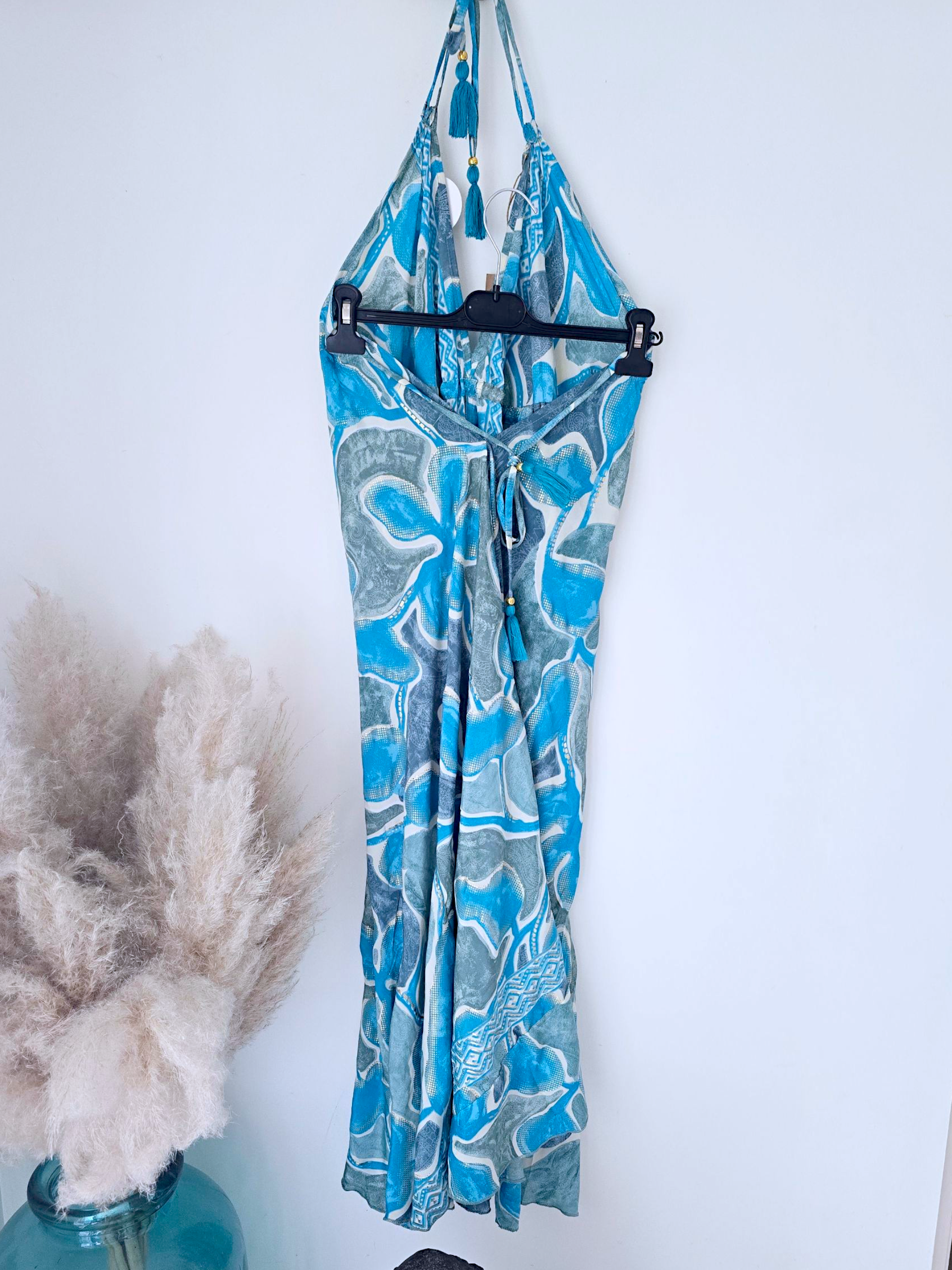 Robe bleue dos nu en soie