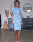 Robe bleue à  rayures