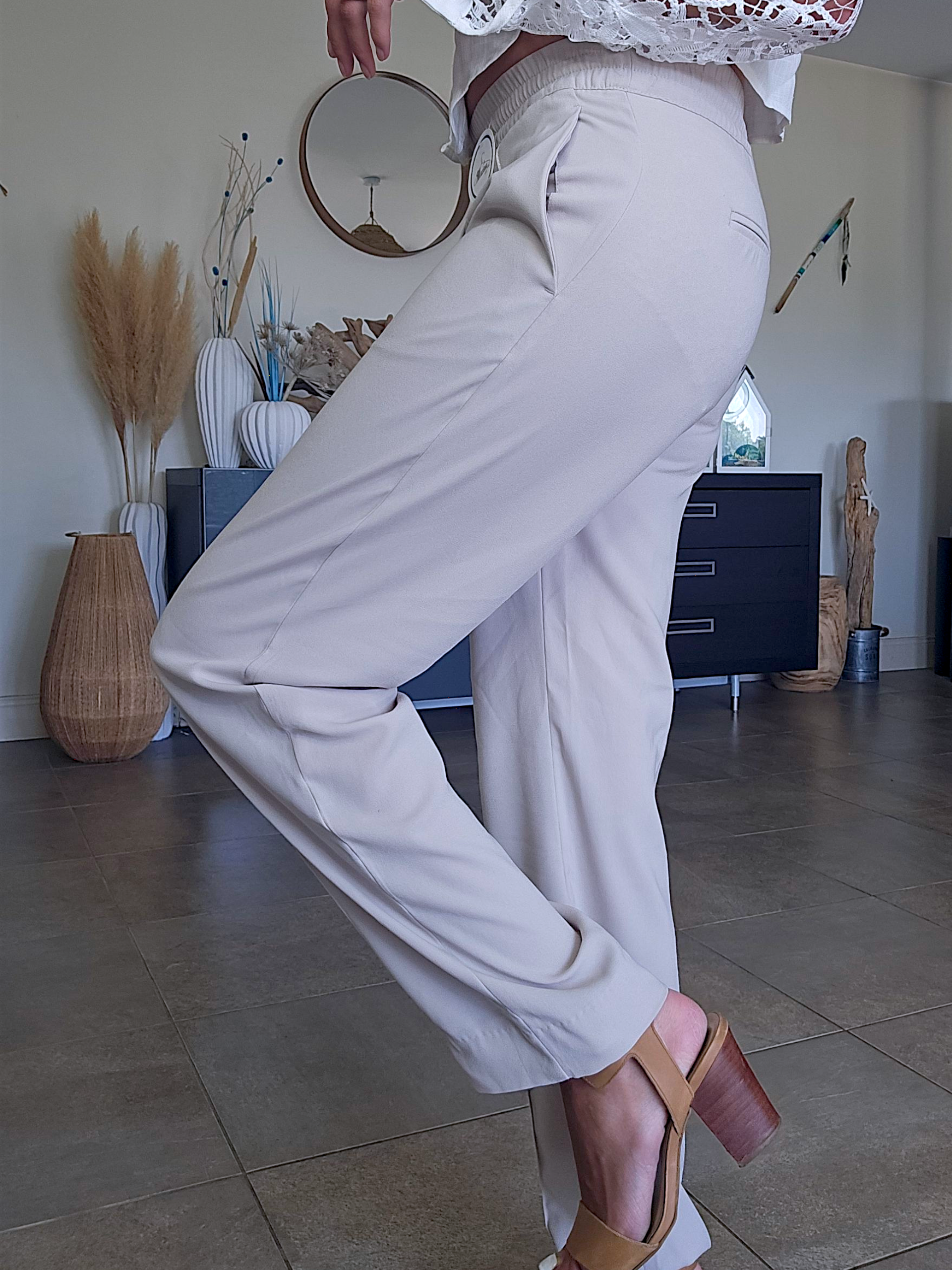 Pantalon fluide chic - 𝐌𝐚𝐫𝐢𝐧𝐚𝟒𝟒𝐟𝐚𝐦𝐢𝐥𝐲