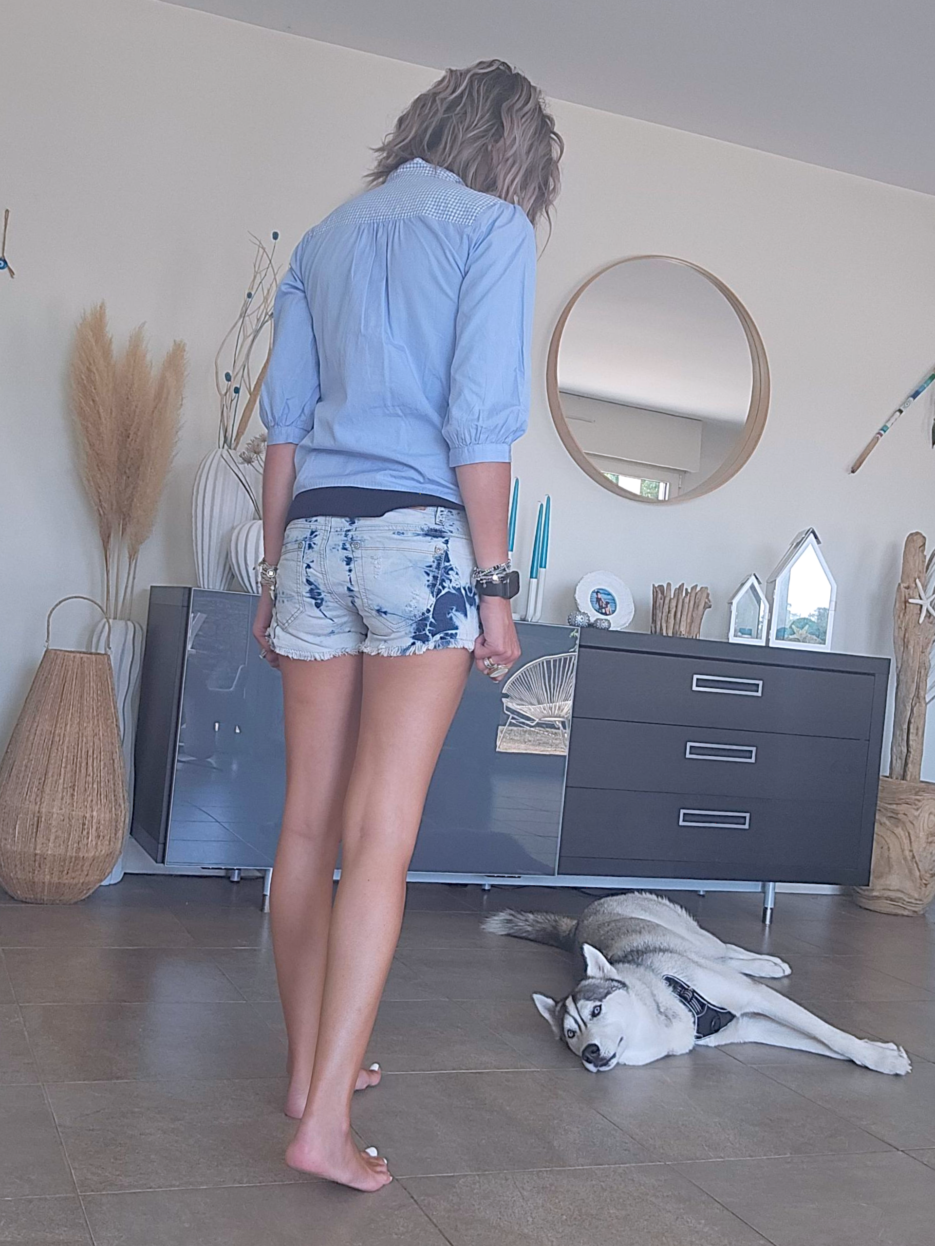 Short tie bleu