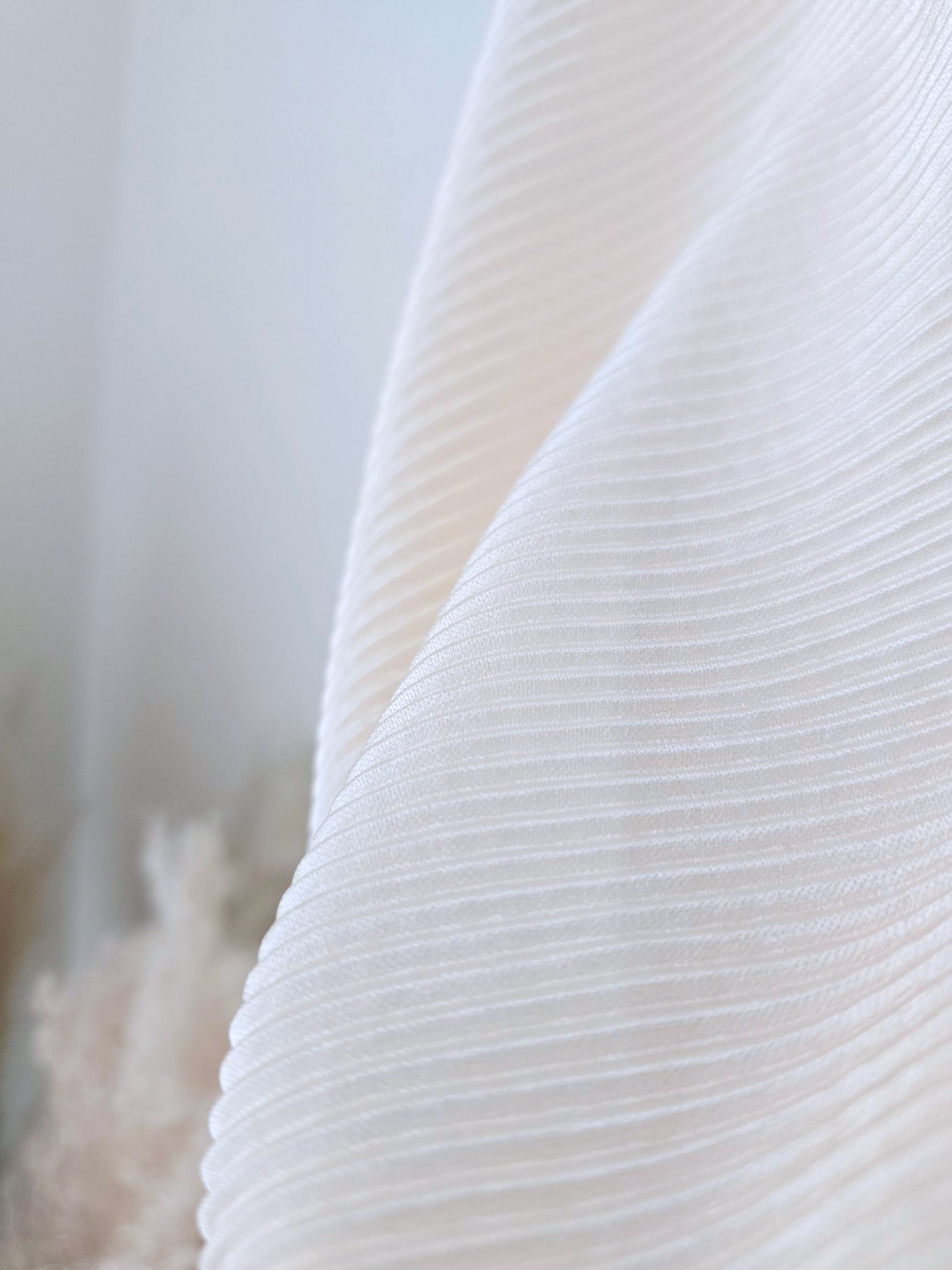 Robe irisée écrue
