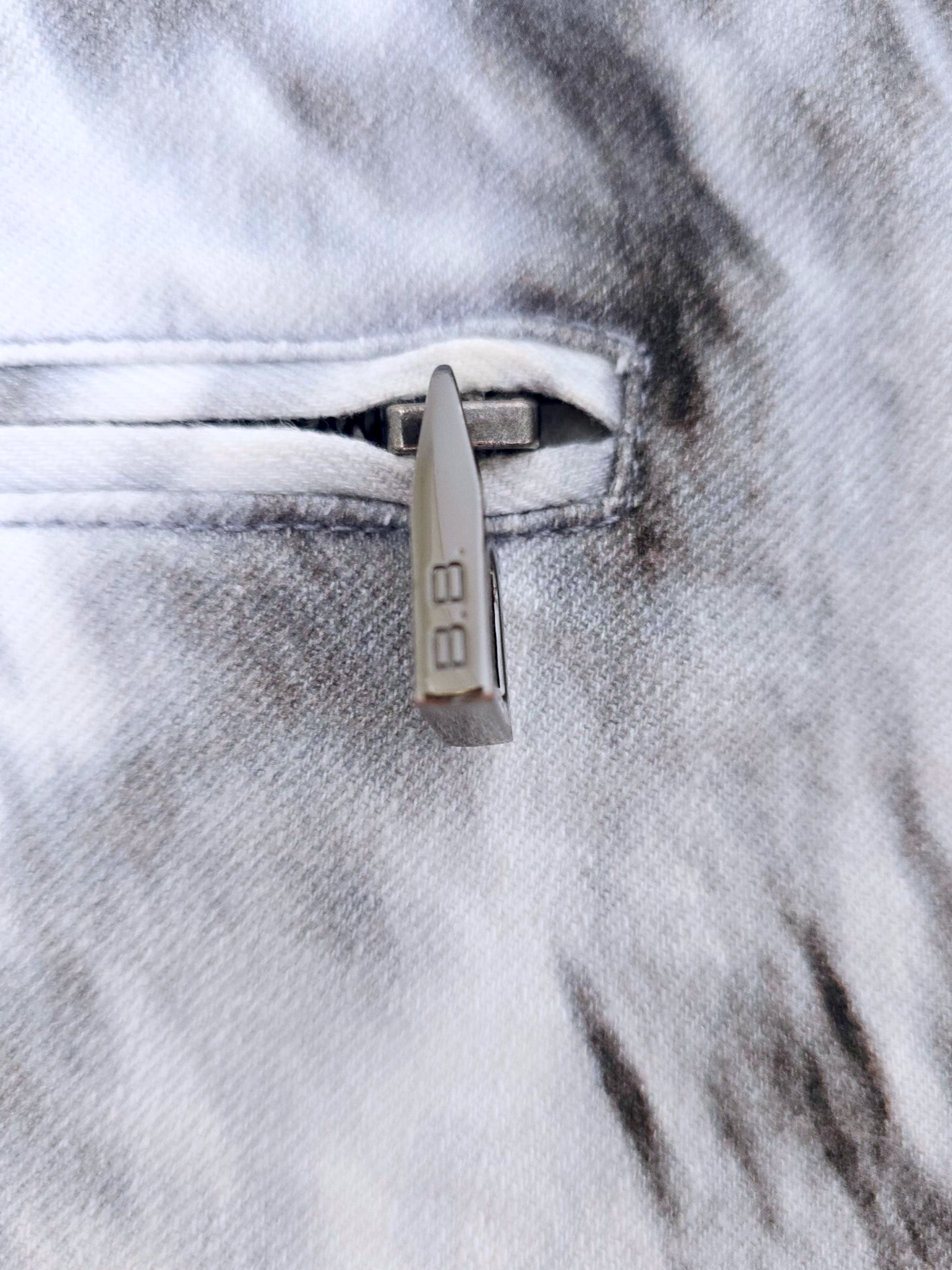 Short tie &amp; dye gris